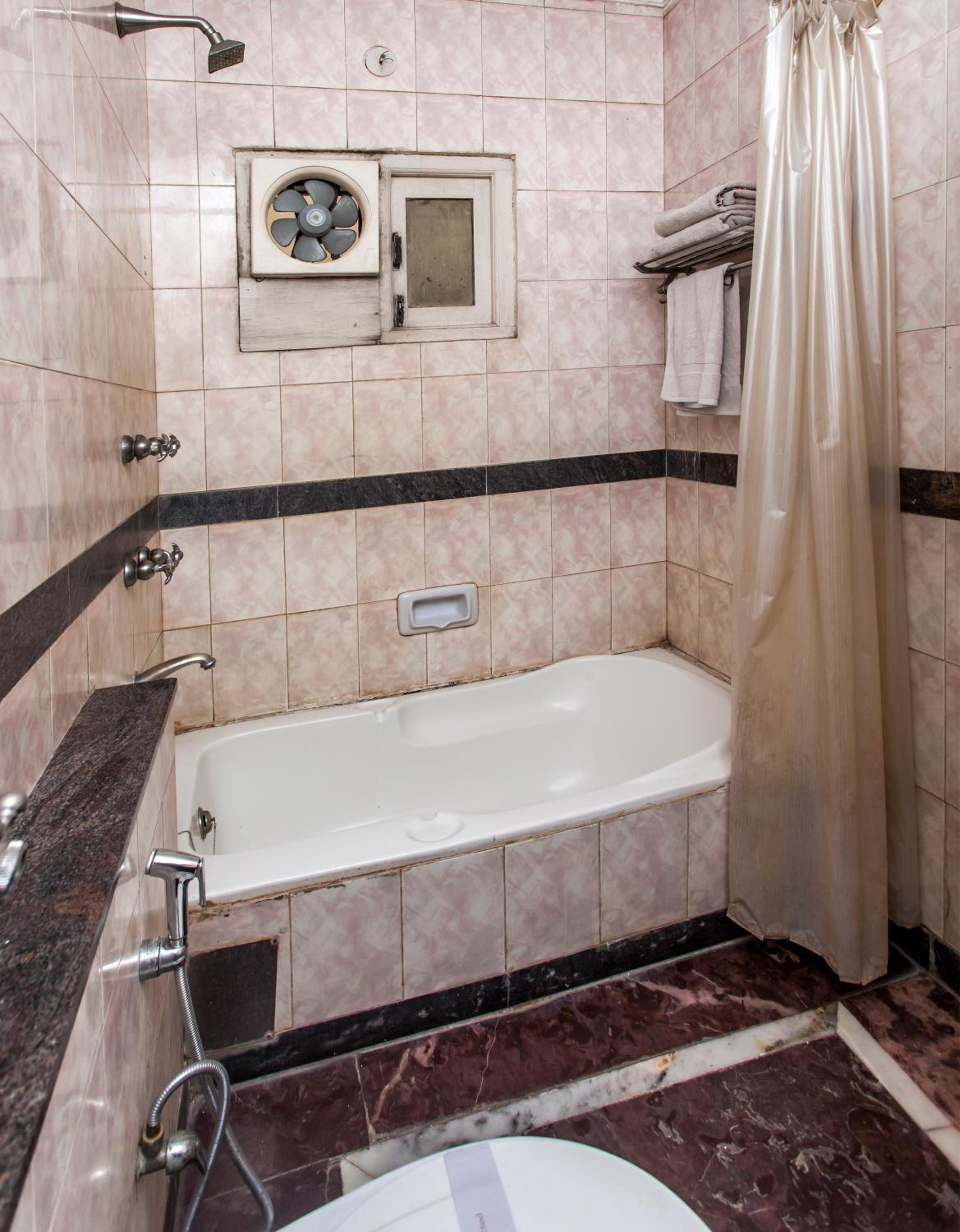 Standard Room - Photo 7