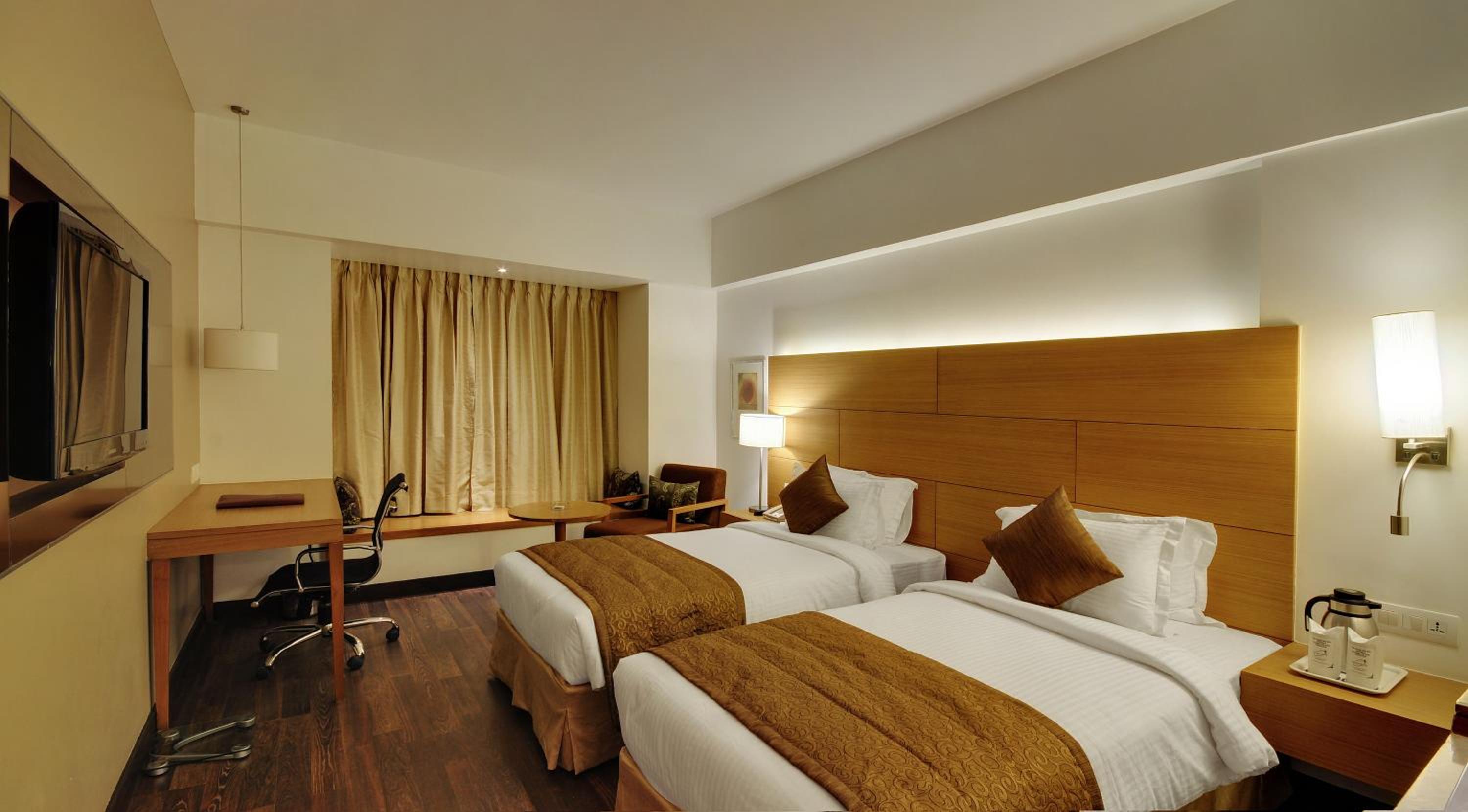 Deluxe Double or Twin Room