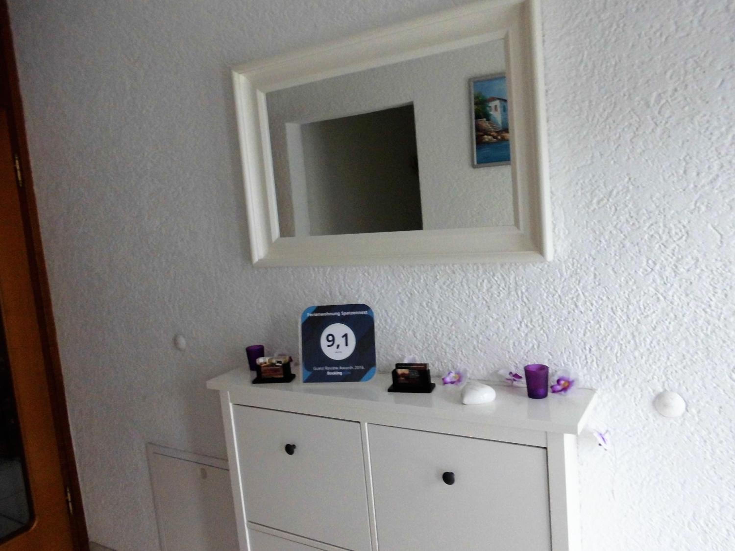 Apartment with Balcony - Photo 26