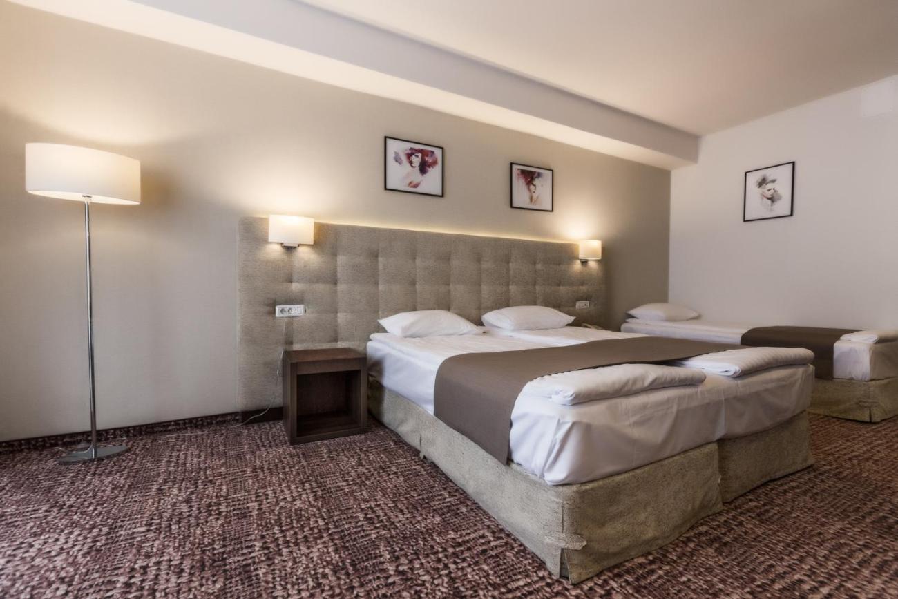 Triple Room with Balcony Grand Belvedere photo 2
