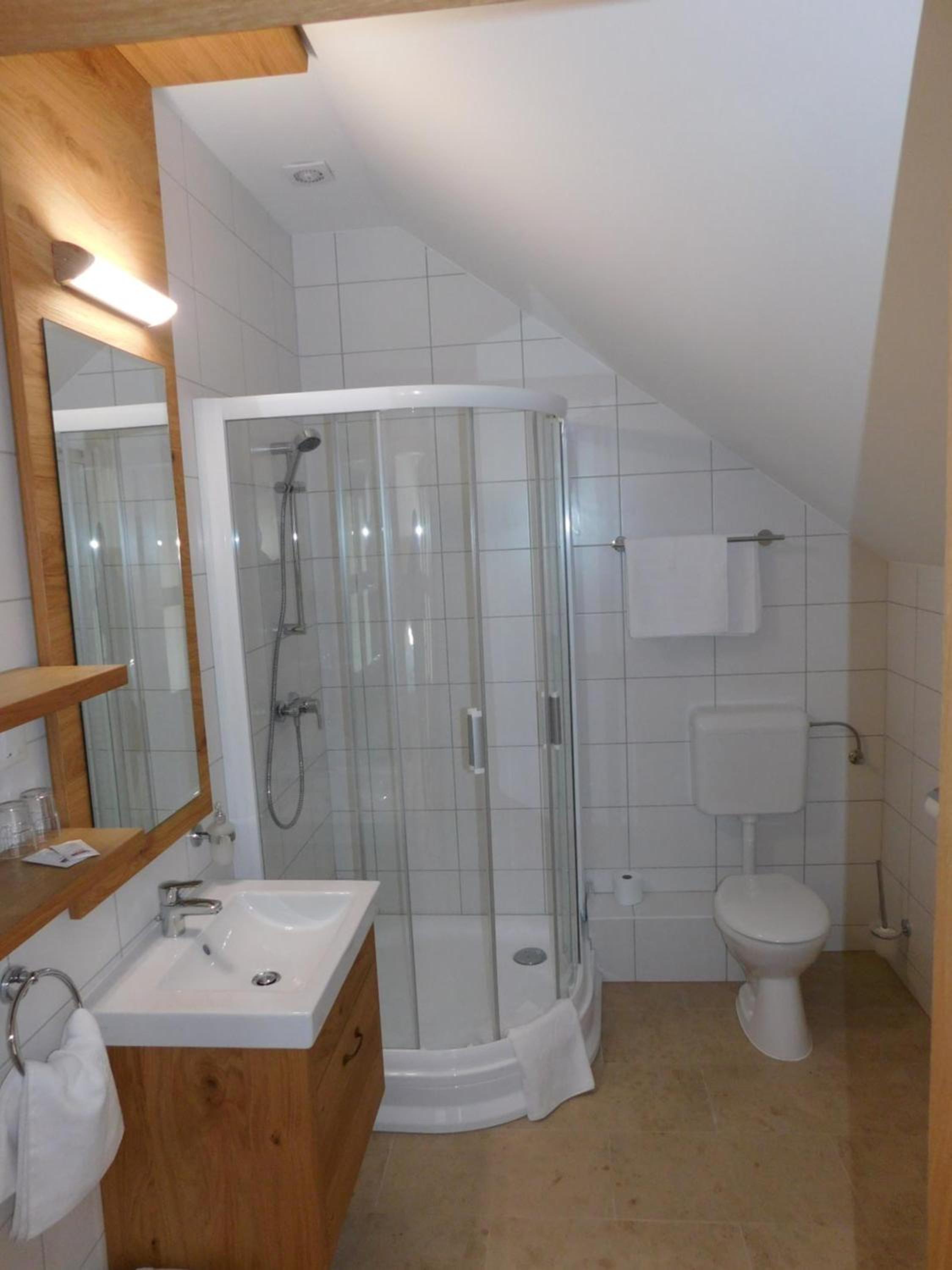 Twin Room with Bathroom photo 3