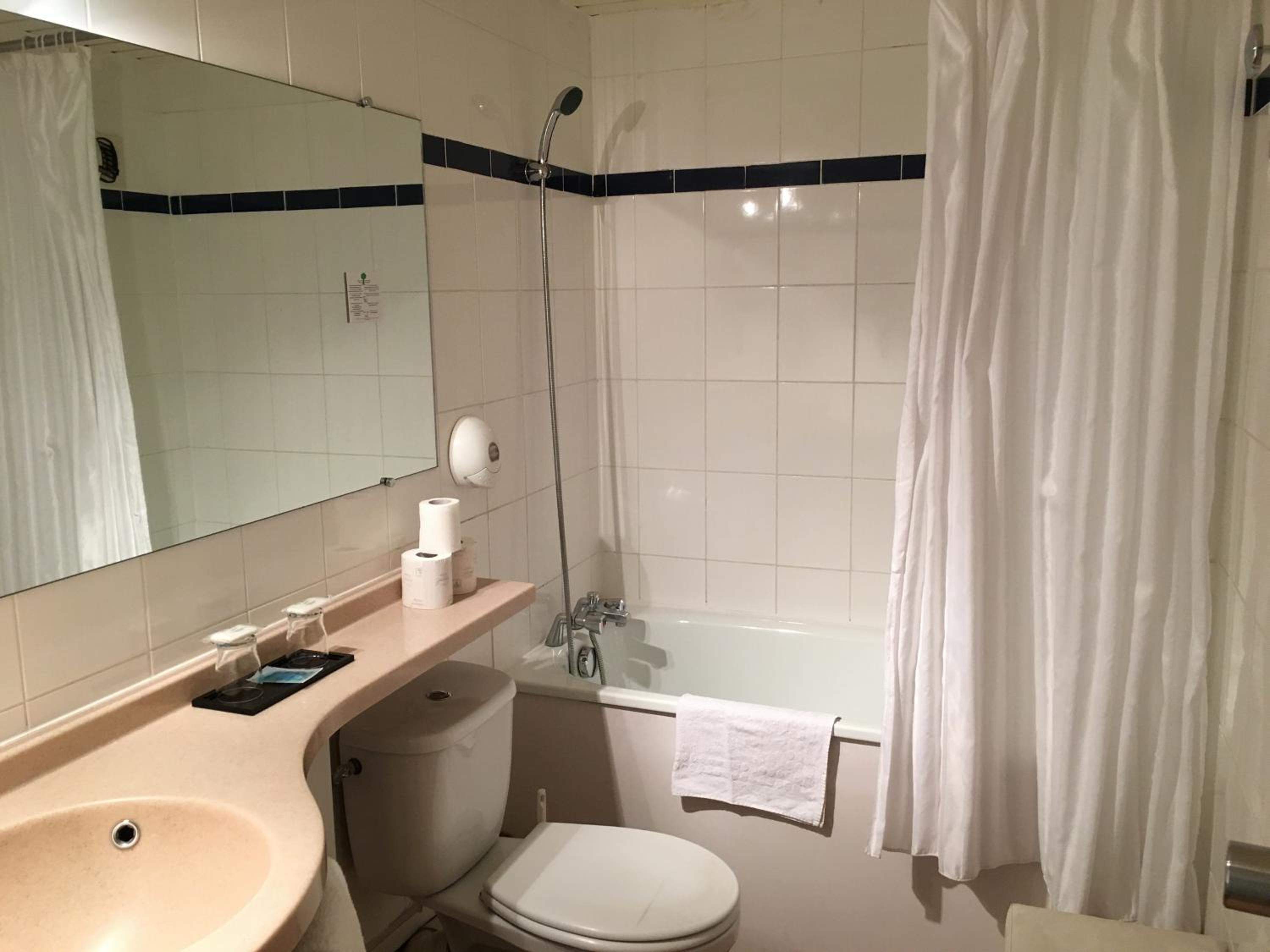 Standard Double or Twin Room photo 2