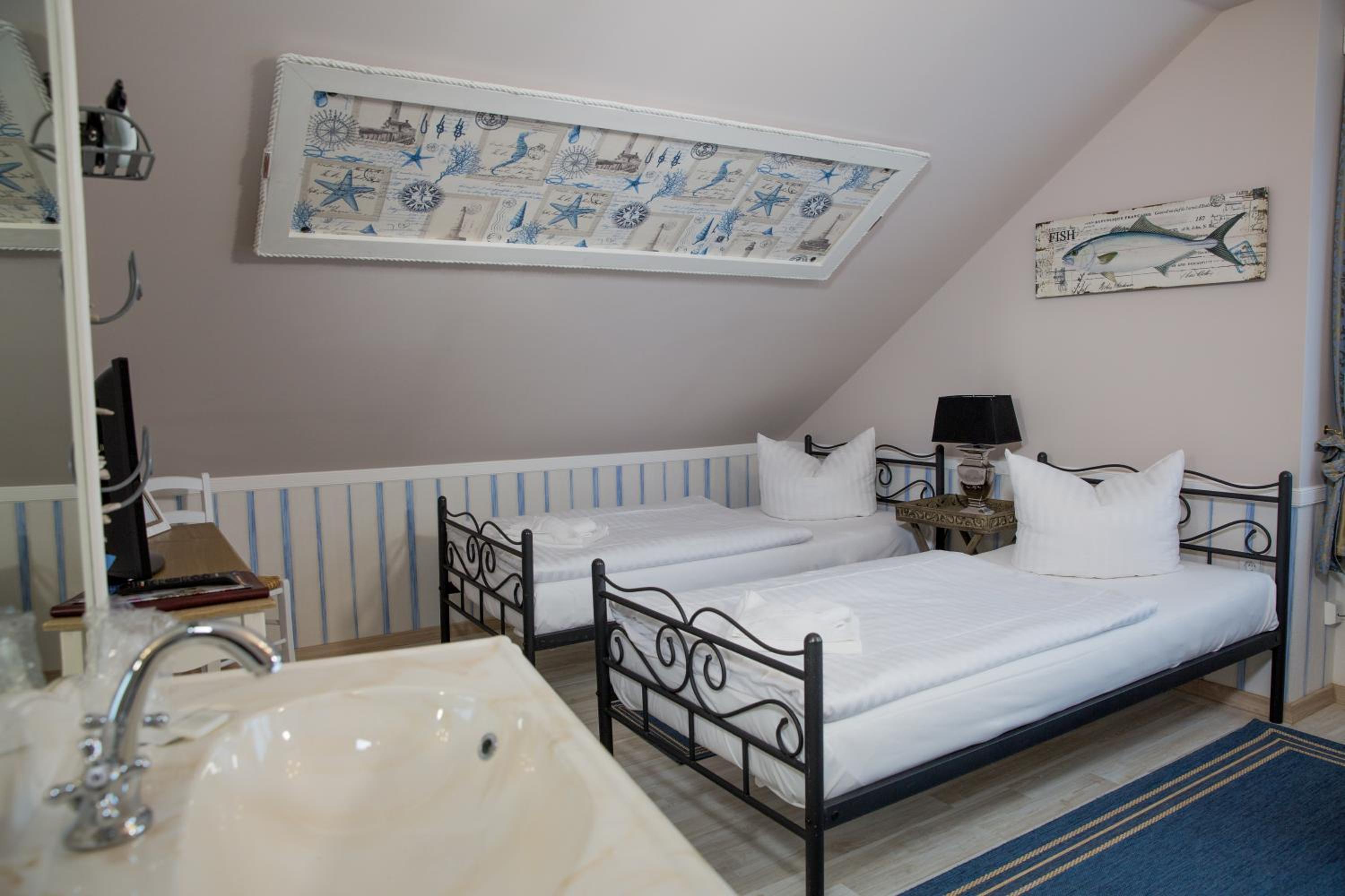 Double Room with Shared Bathroom