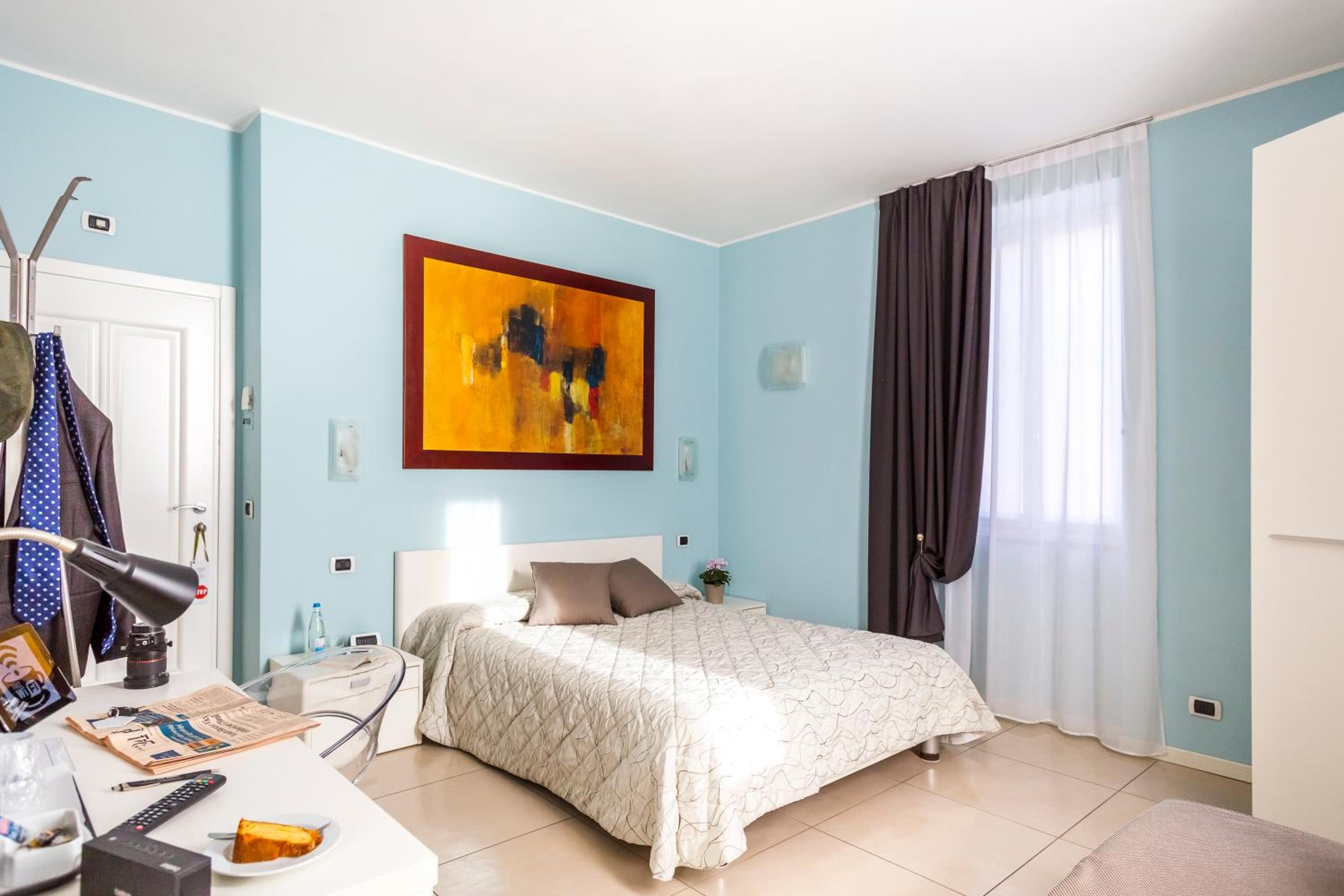 Deluxe Room (2 Adults + 1 Child) photo 1