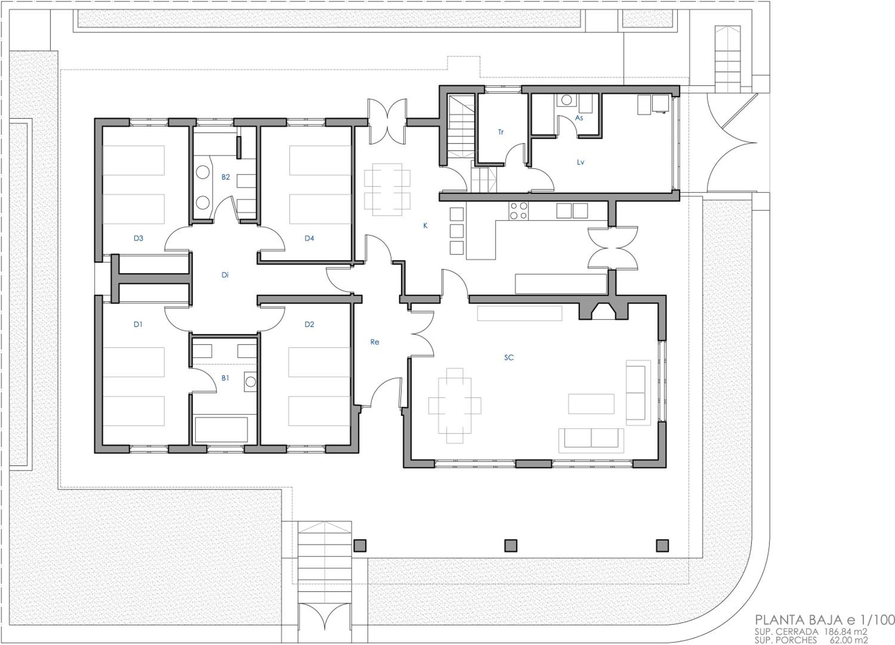 Four-Bedroom House photo 3