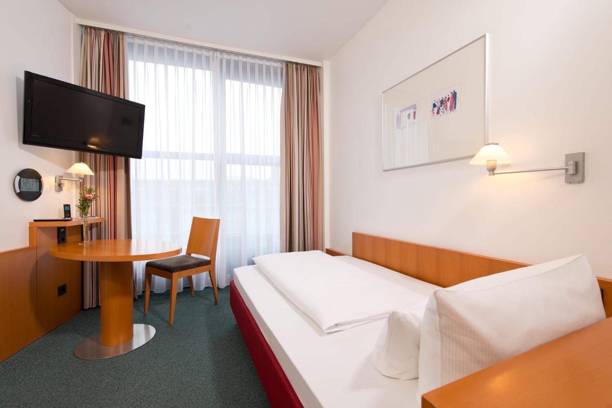 Single Room photo 1