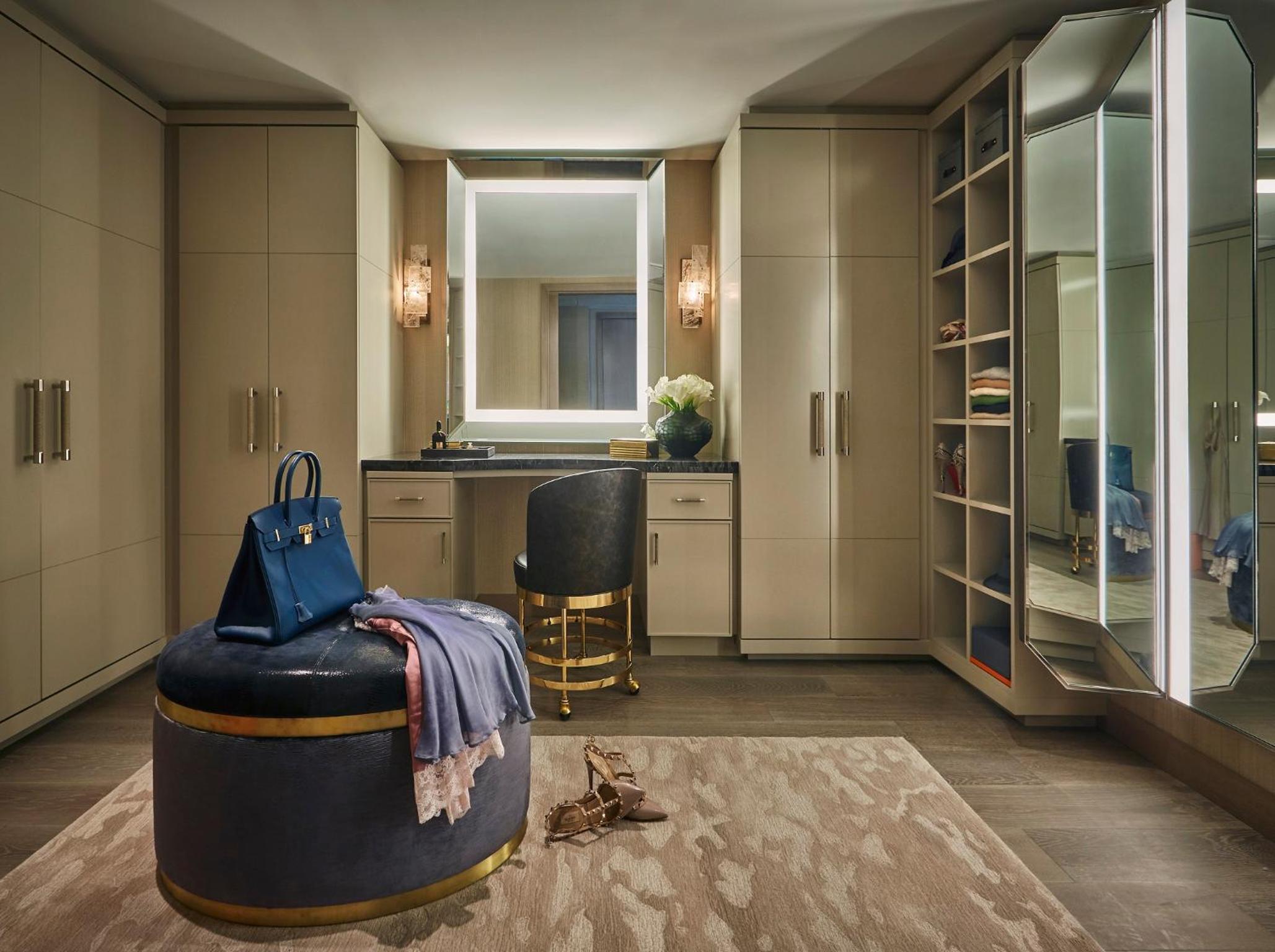 L'Ermitage Suite