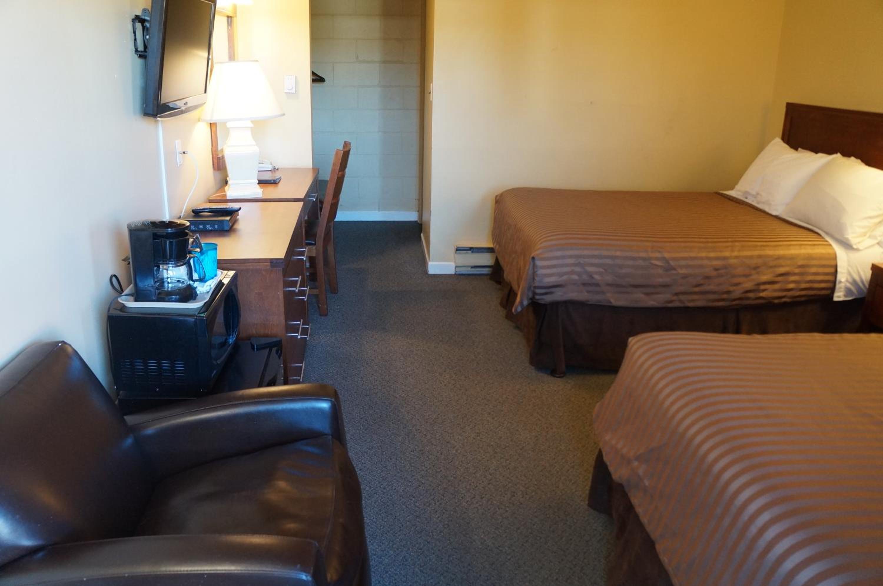 Double Room with Two Double Beds - Photo 20