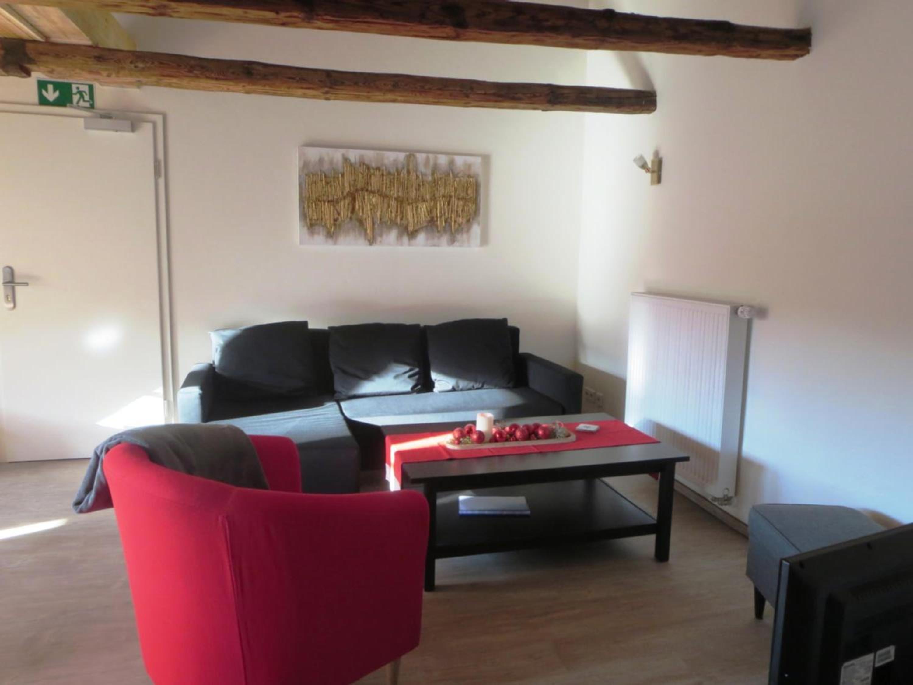 Apartment 4 photo 2