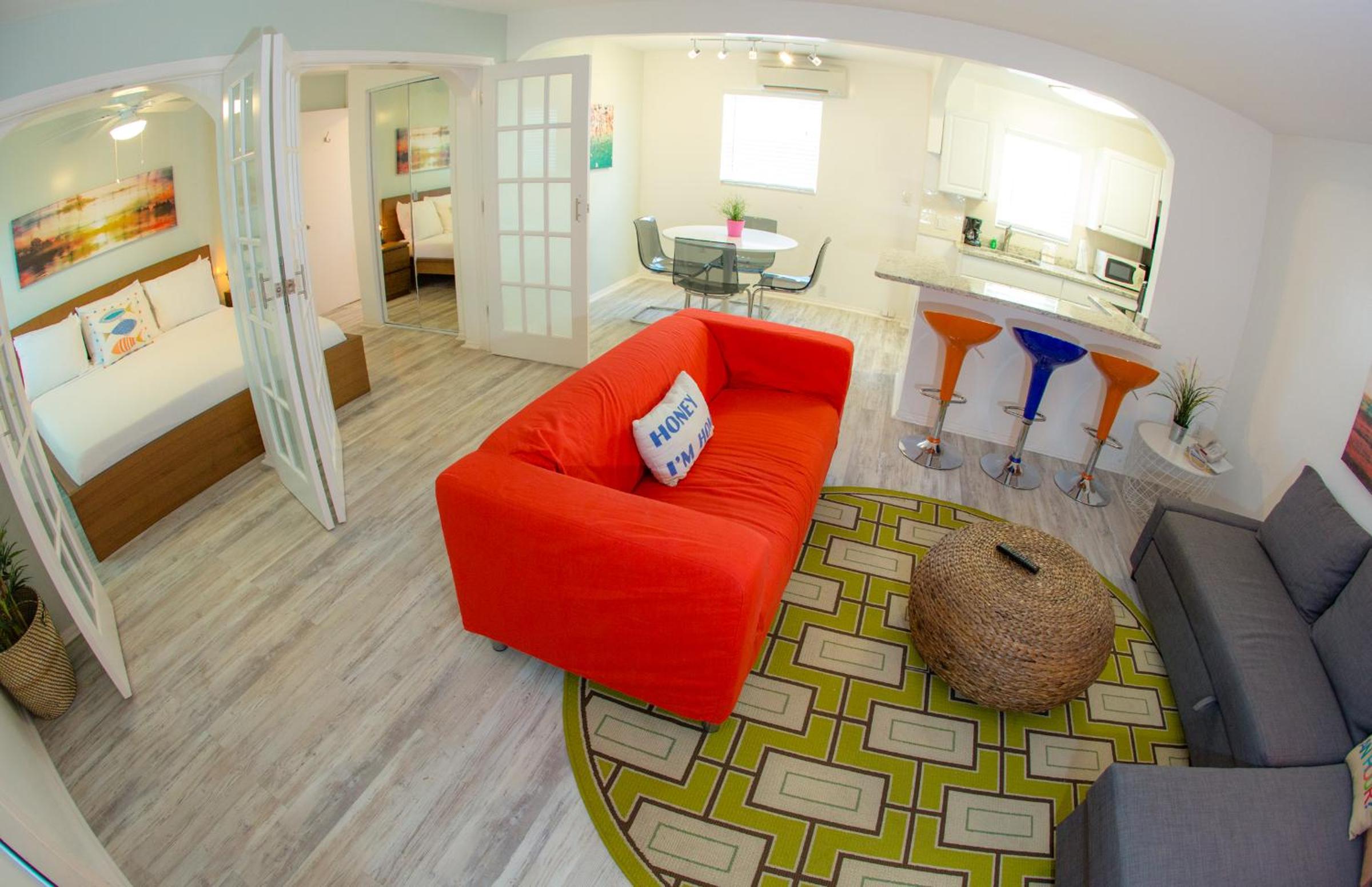 1 Bdrm Suite 1 King - Photo 1