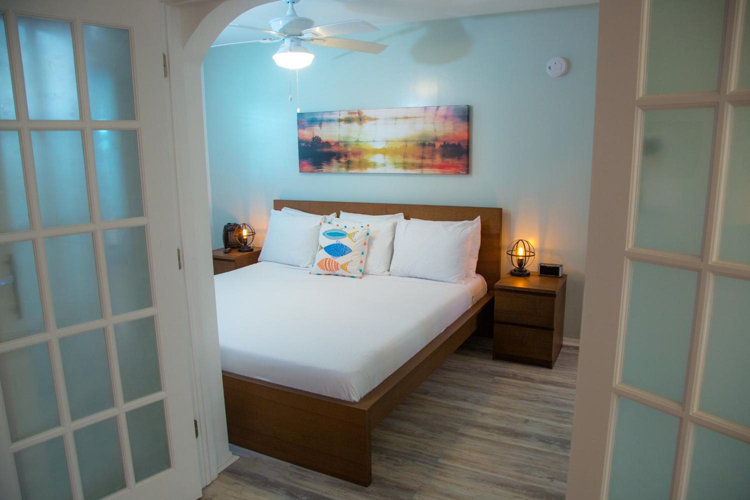 1 Bdrm Suite 1 King - Photo 5