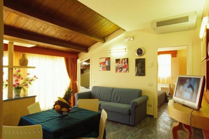 Two-Bedroom Apartment with Terrace photo 1