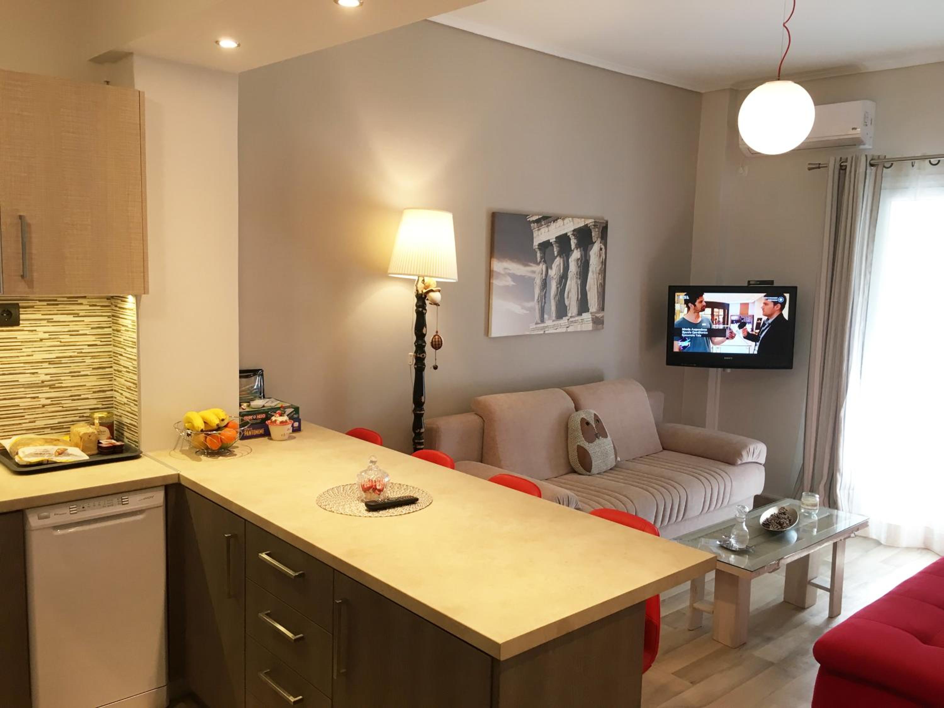One-Bedroom Apartment photo 2