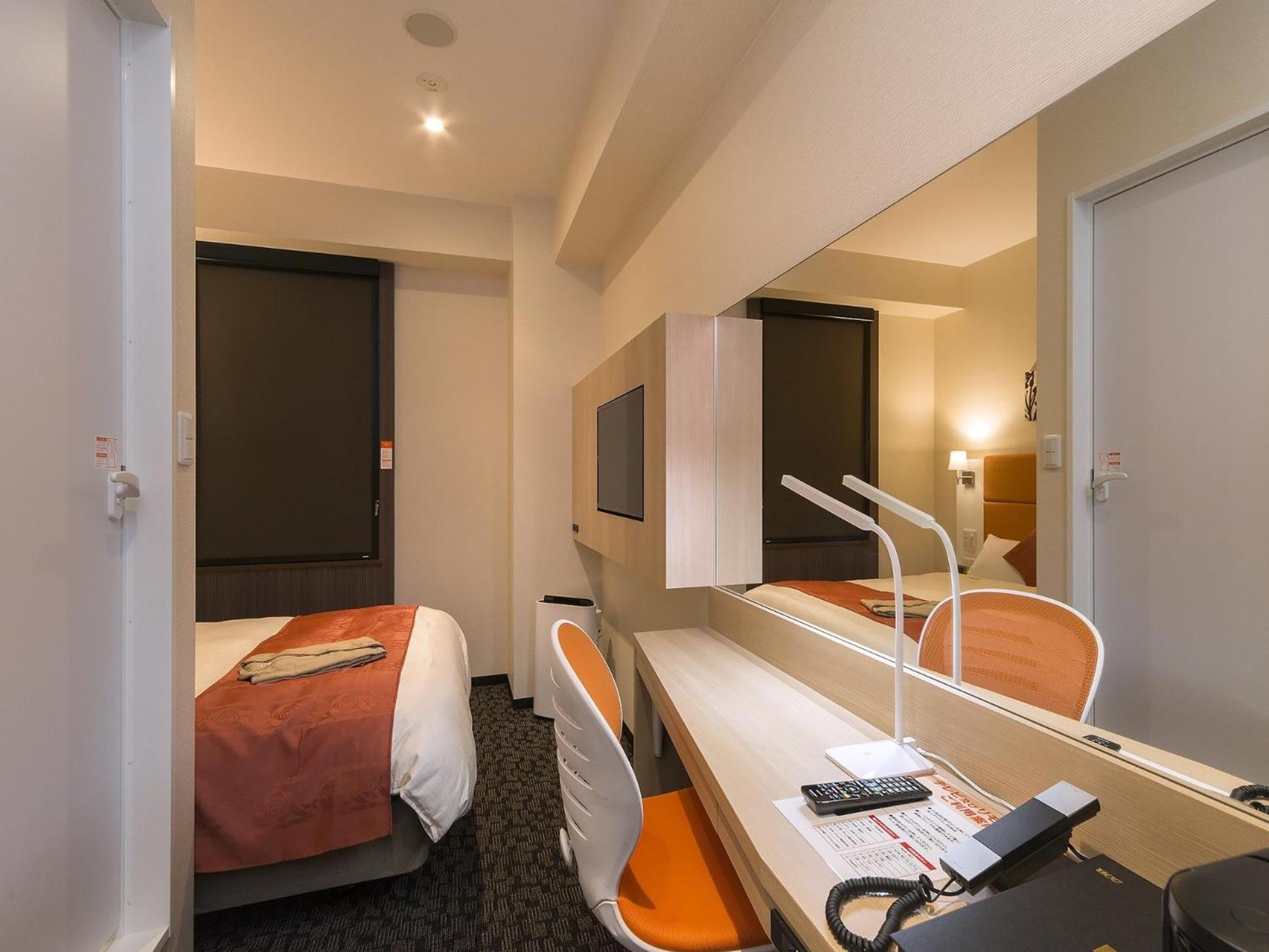 Comfort Single Room (2 Adults) - Smoking photo 2