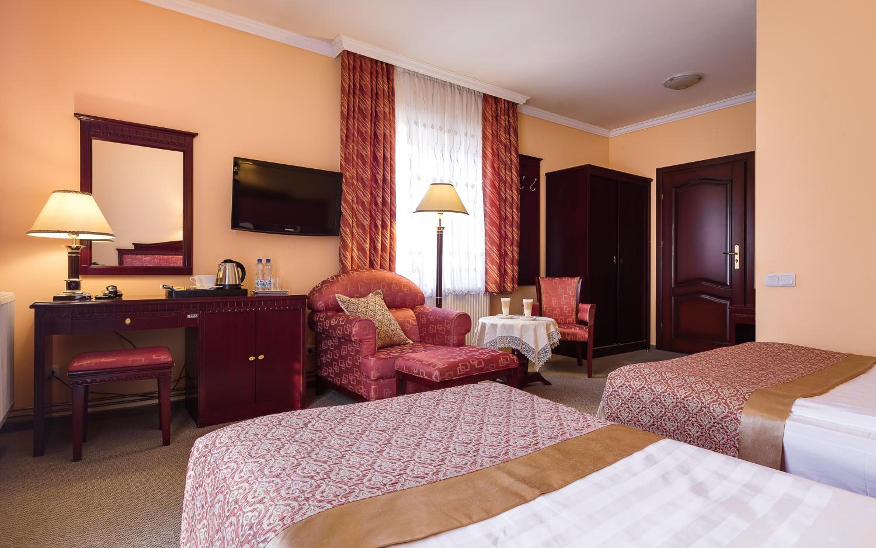 Deluxe Twin Room