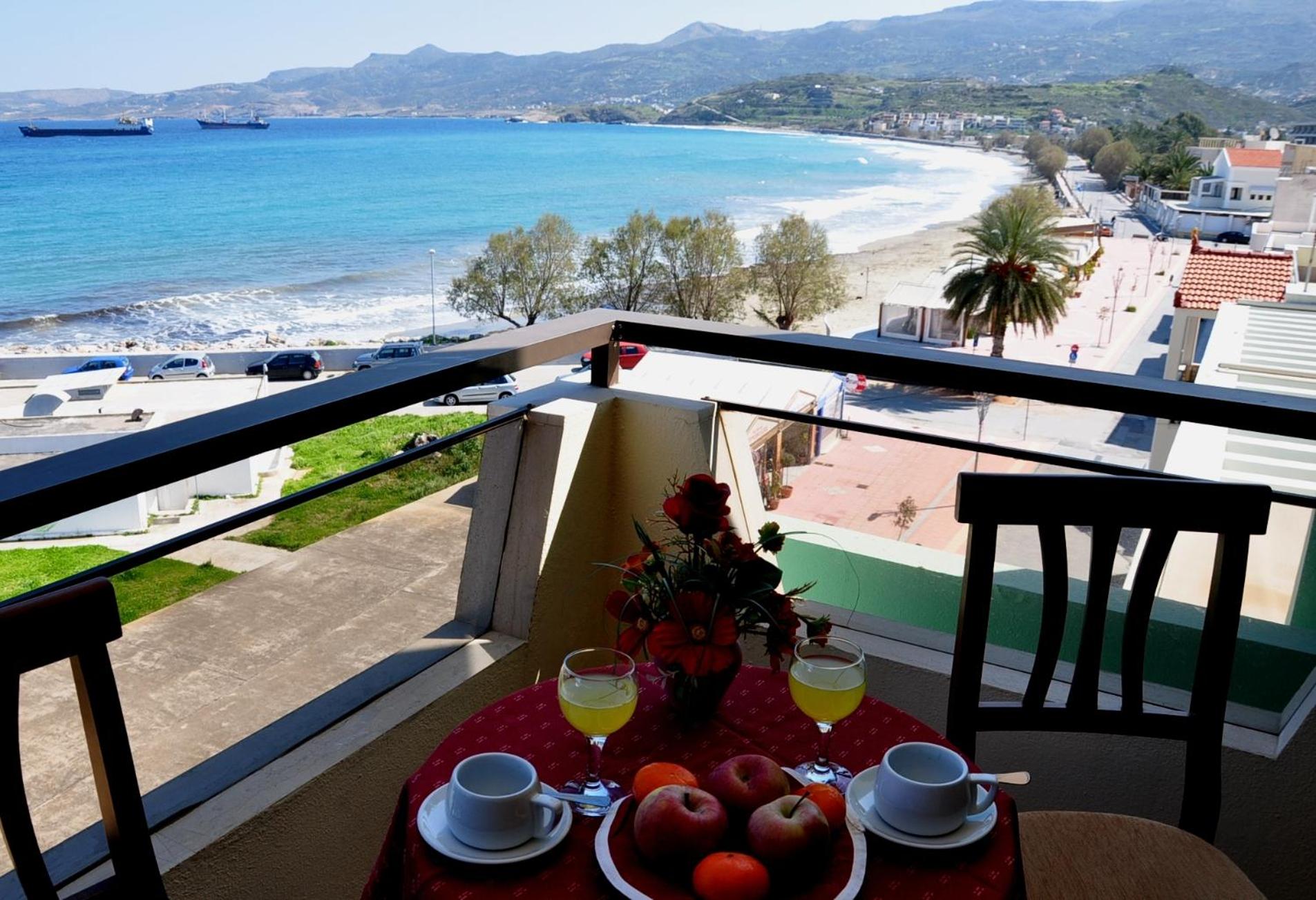 Triple Room with Sea View - Photo 3