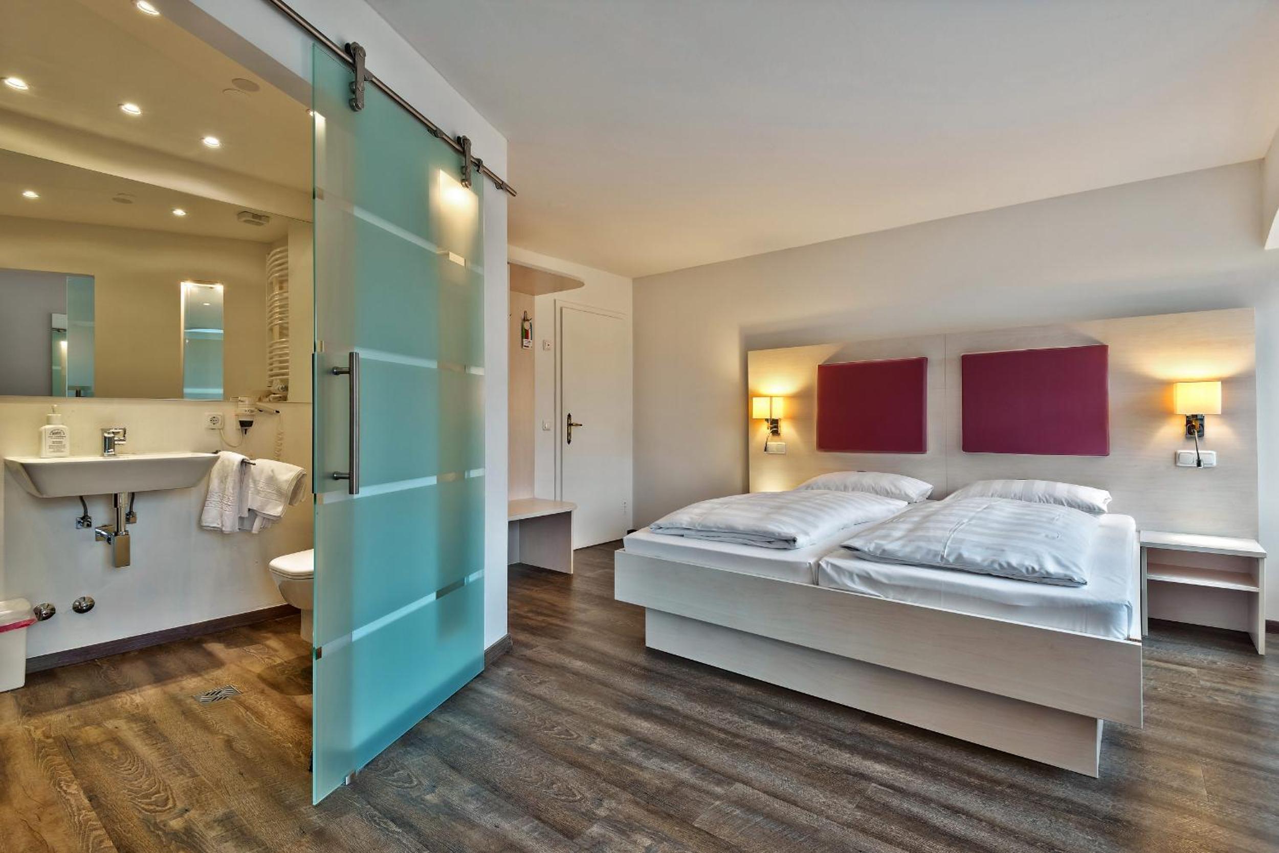 Superior Double Room - Photo 12