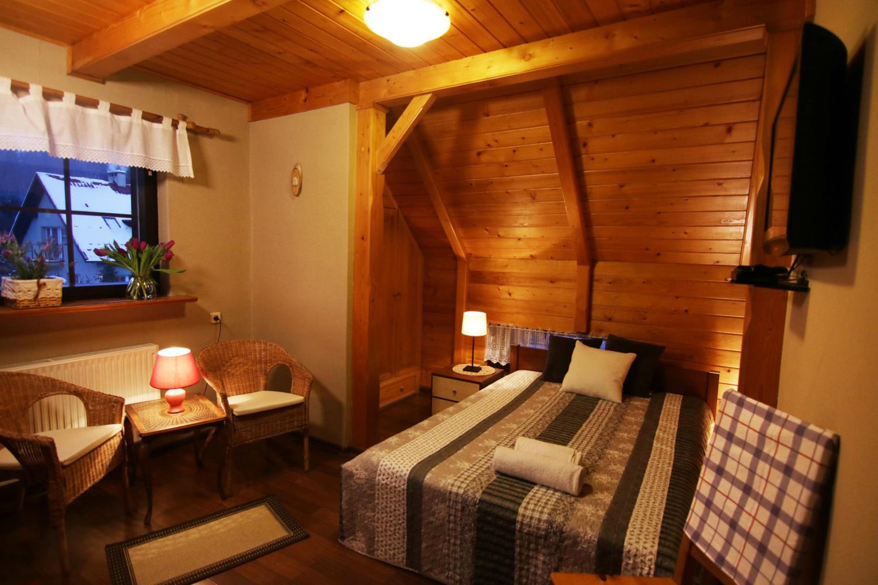Double Room with Private Bathroom photo 1