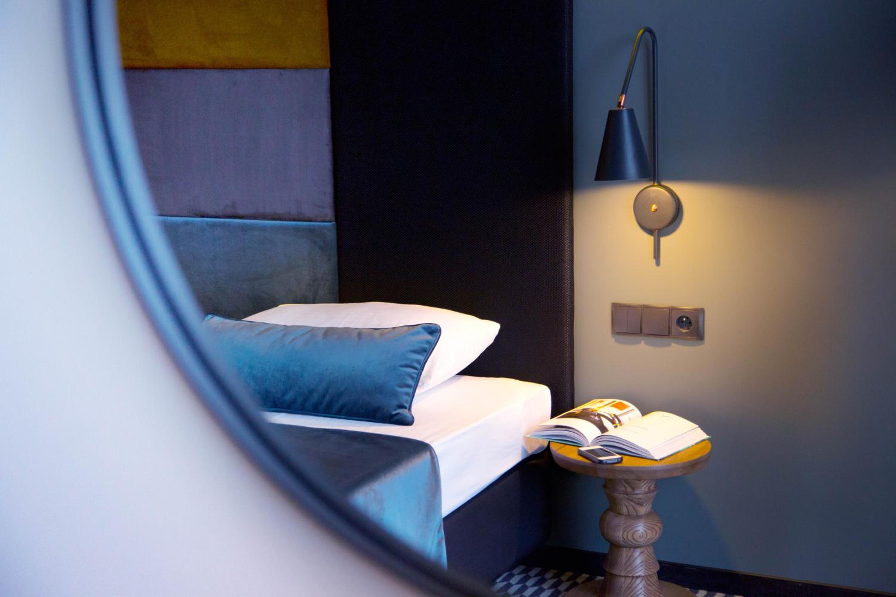 Standard Double/Twin Room - Photo 8