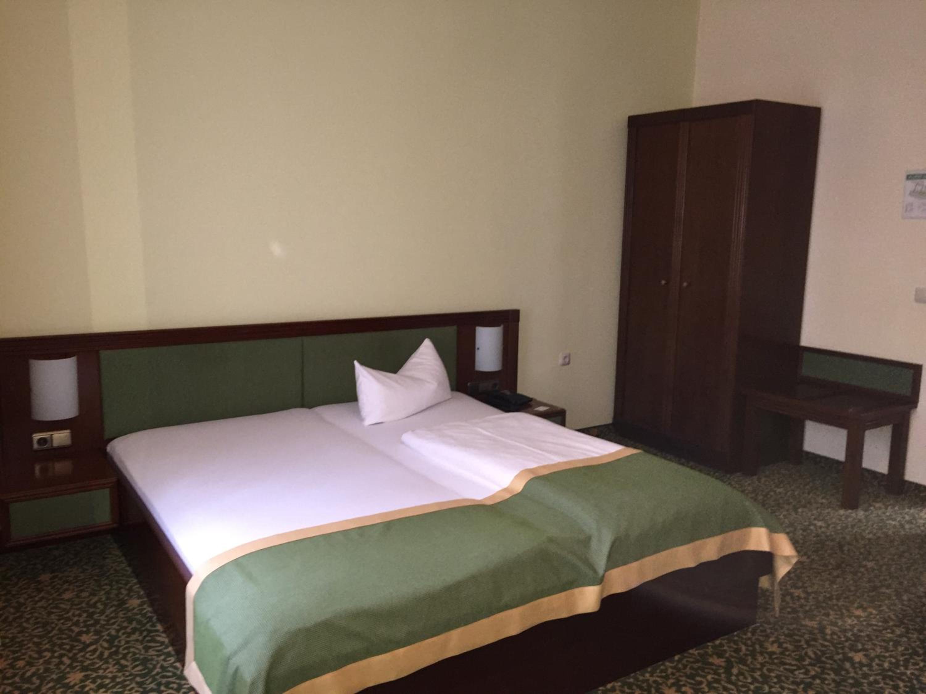 Double Room - Photo 17