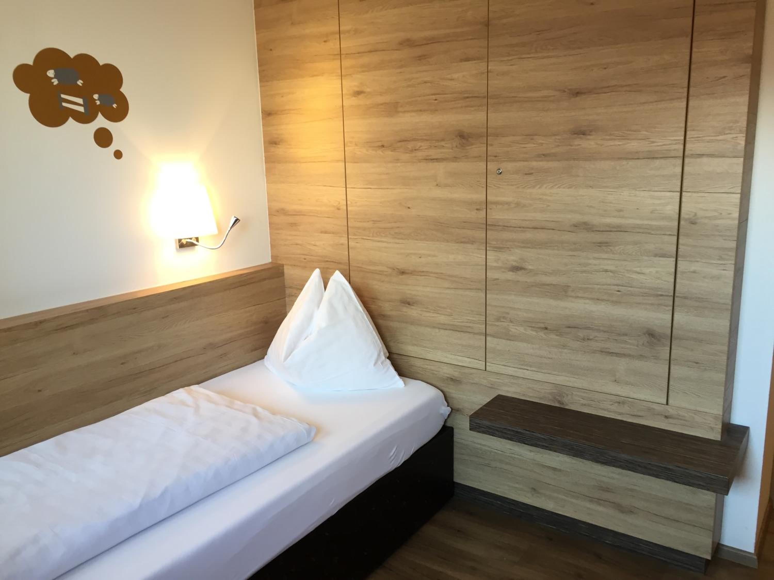 Budget Single Room photo 1