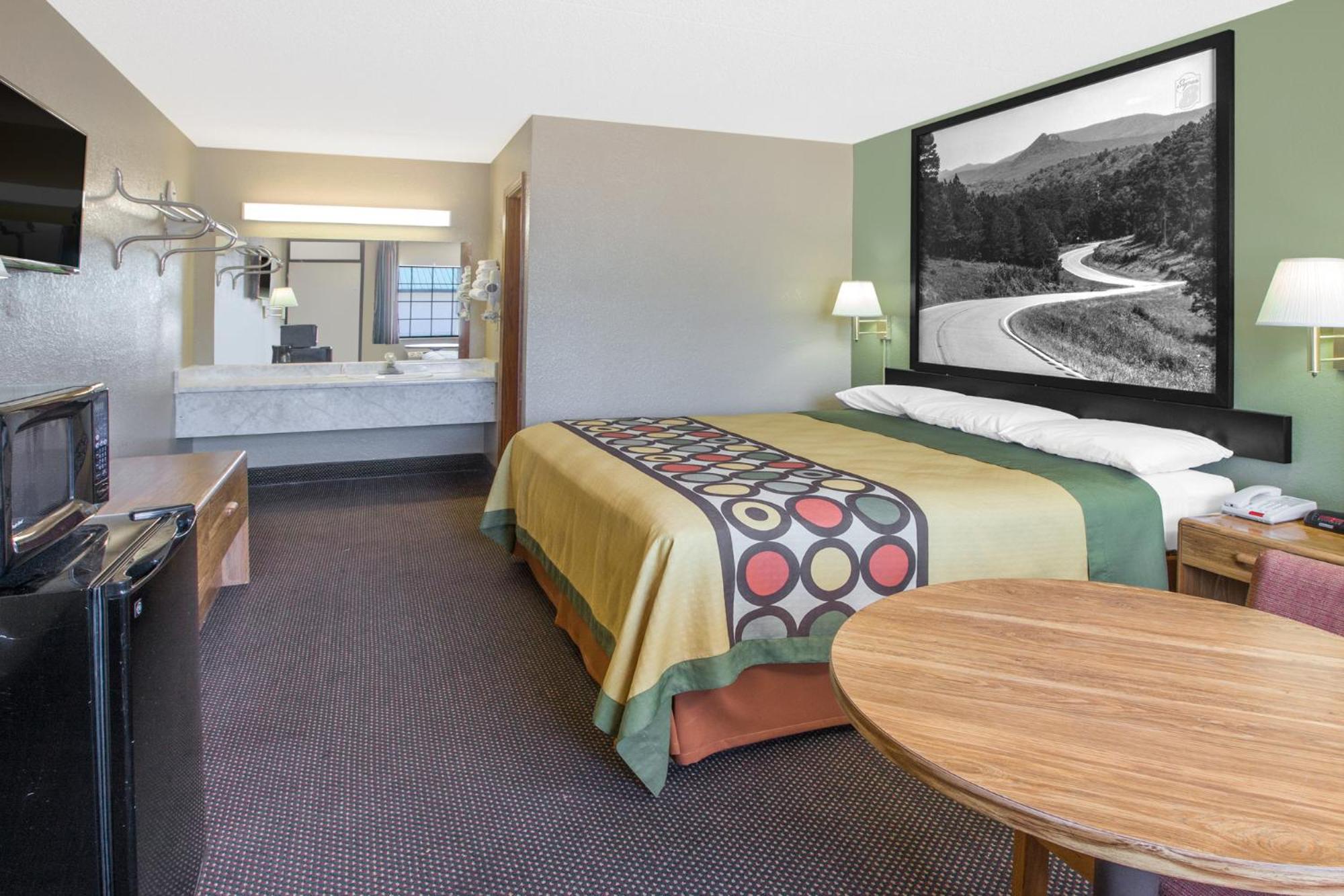 King Room - Disability Access/Smoking photo 2