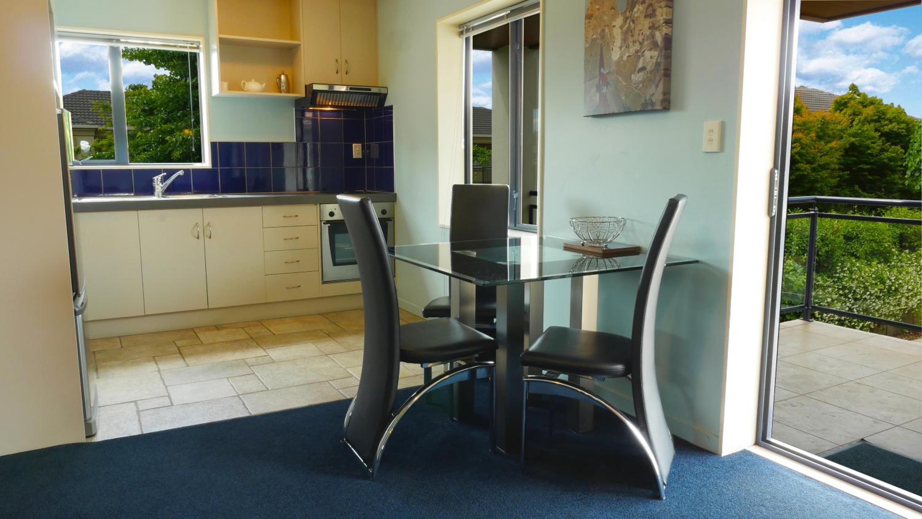 One-Bedroom Apartment - Photo 4