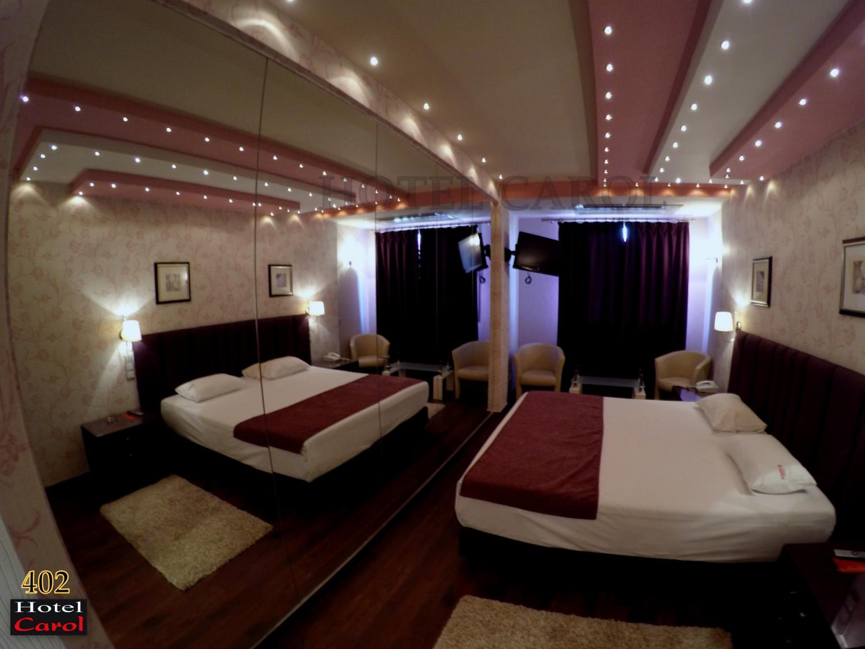 Double Room - Photo 8