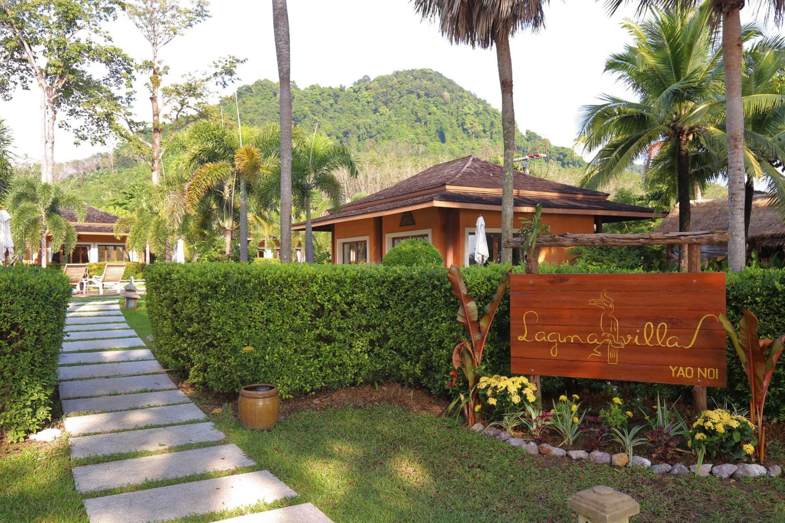 Deluxe Beach Suite - Photo 3