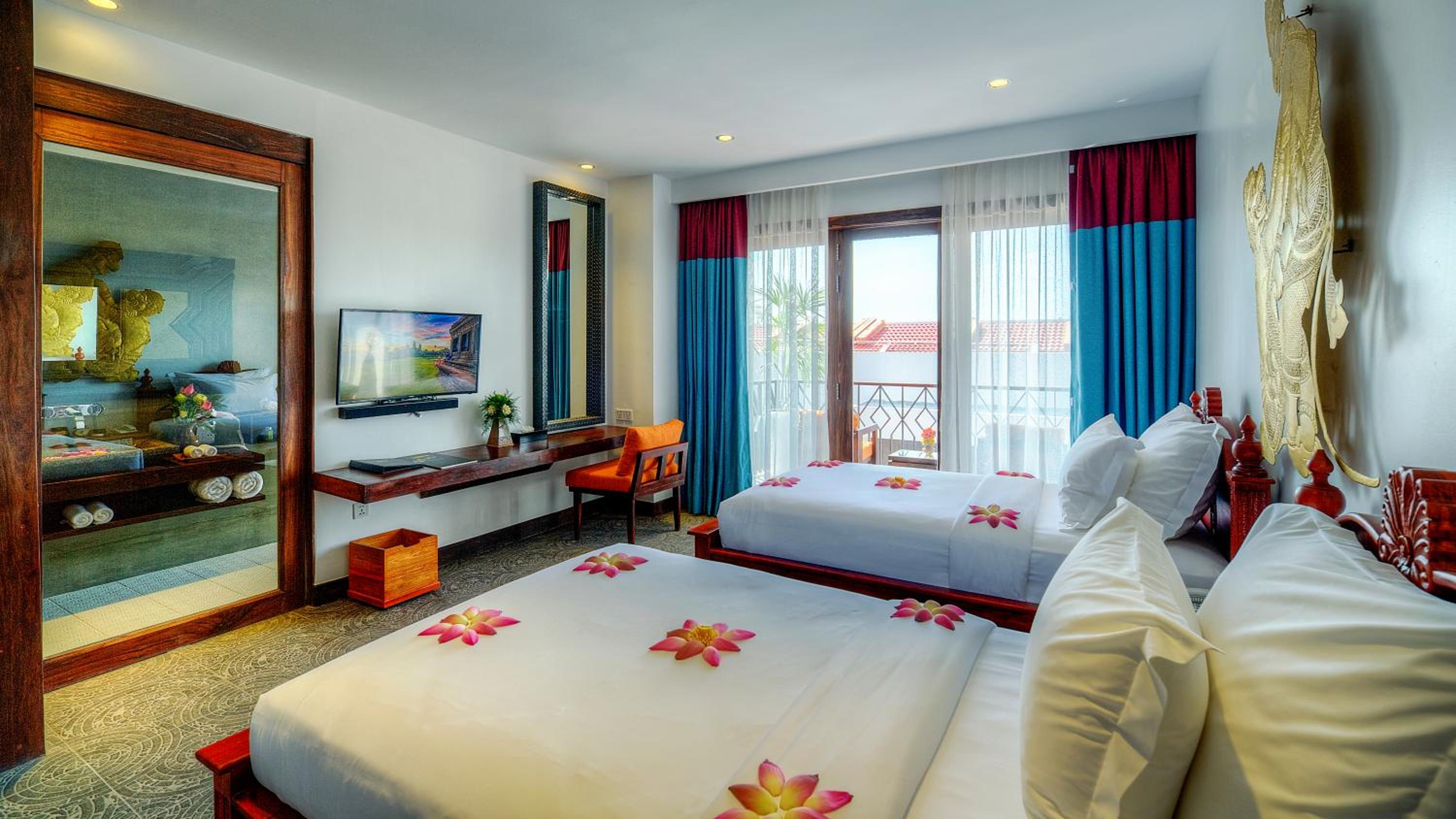 Premier Suite Twin Pool View - Free USD15 Credit Spa photo 2
