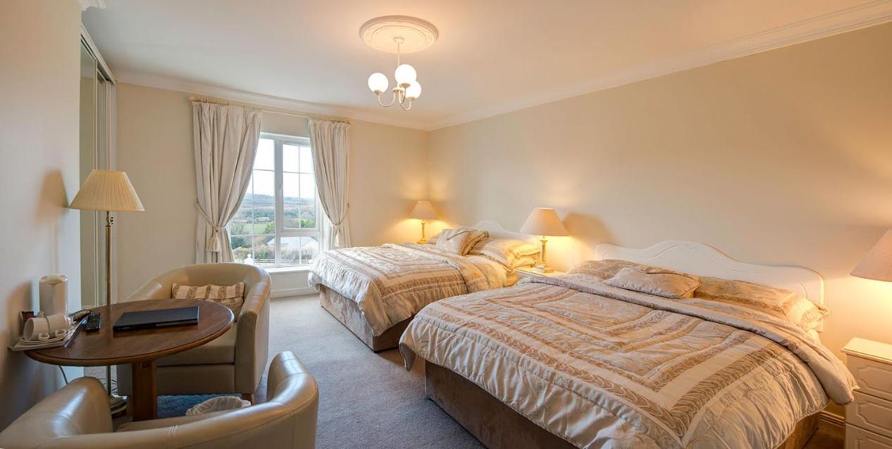 Deluxe Double or Twin Room with Sea View - Photo 1