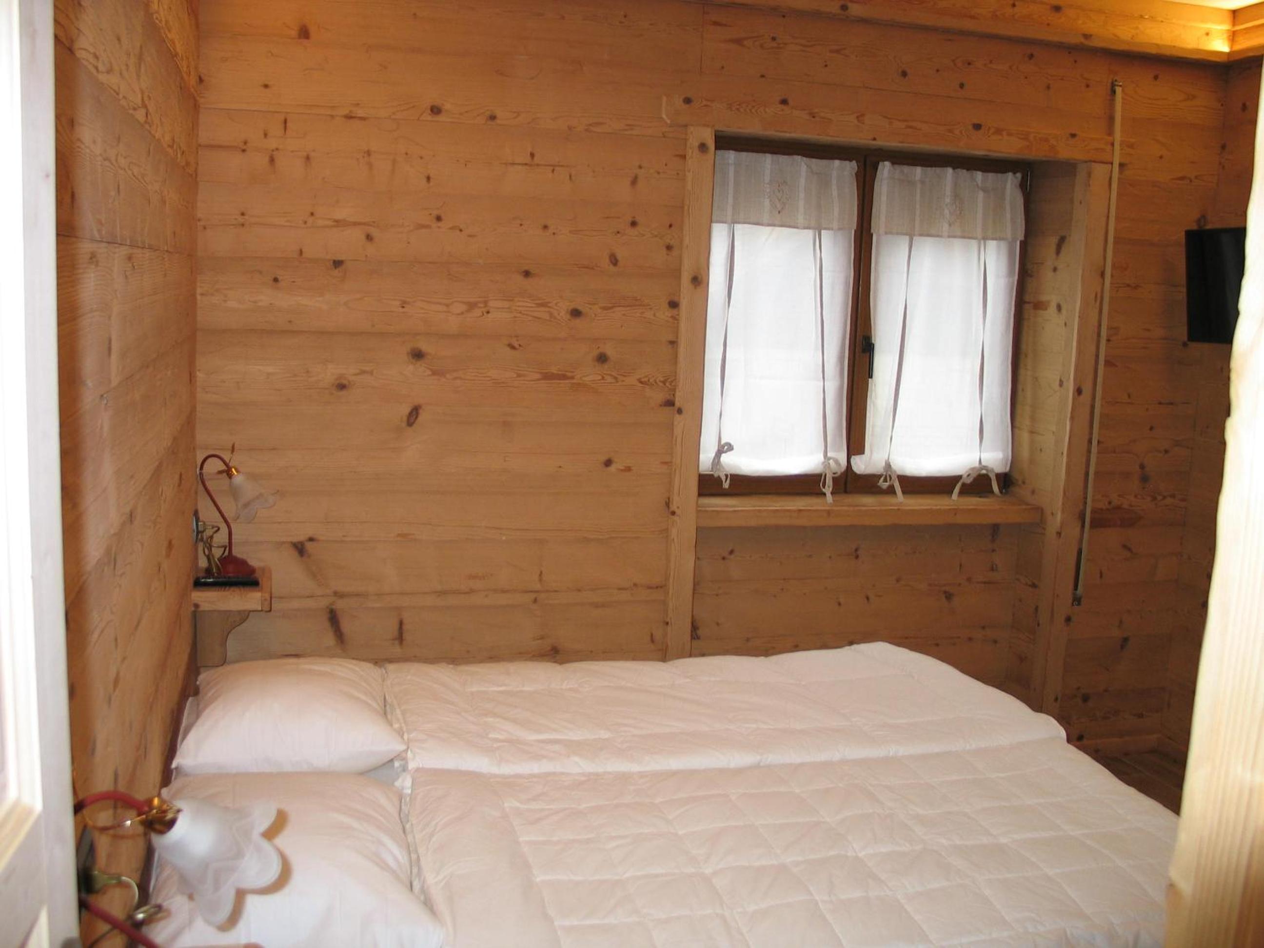 Double or Twin Room with Private Bathroom photo 1