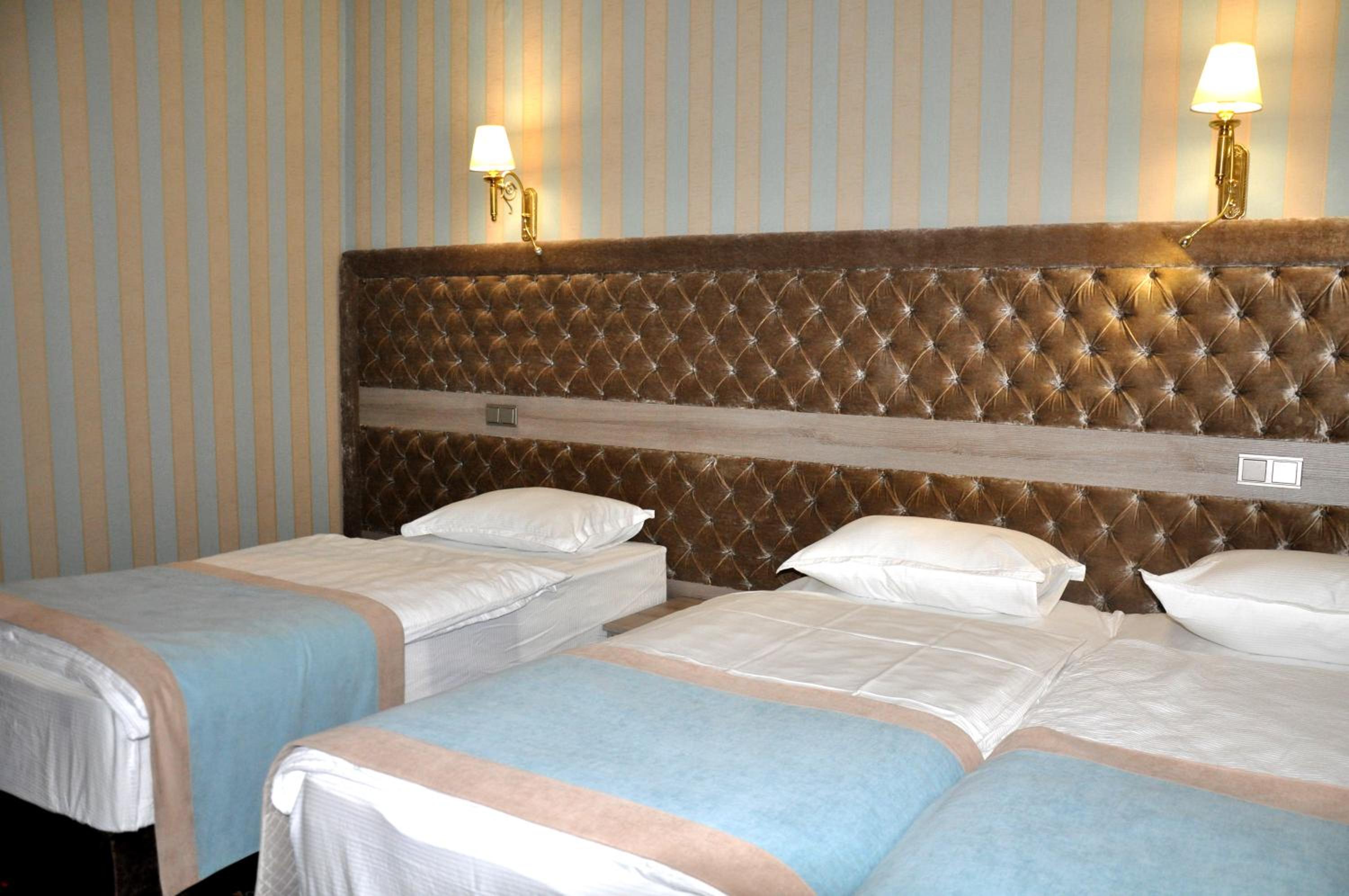 Classic Triple Room with Spa Access photo 2
