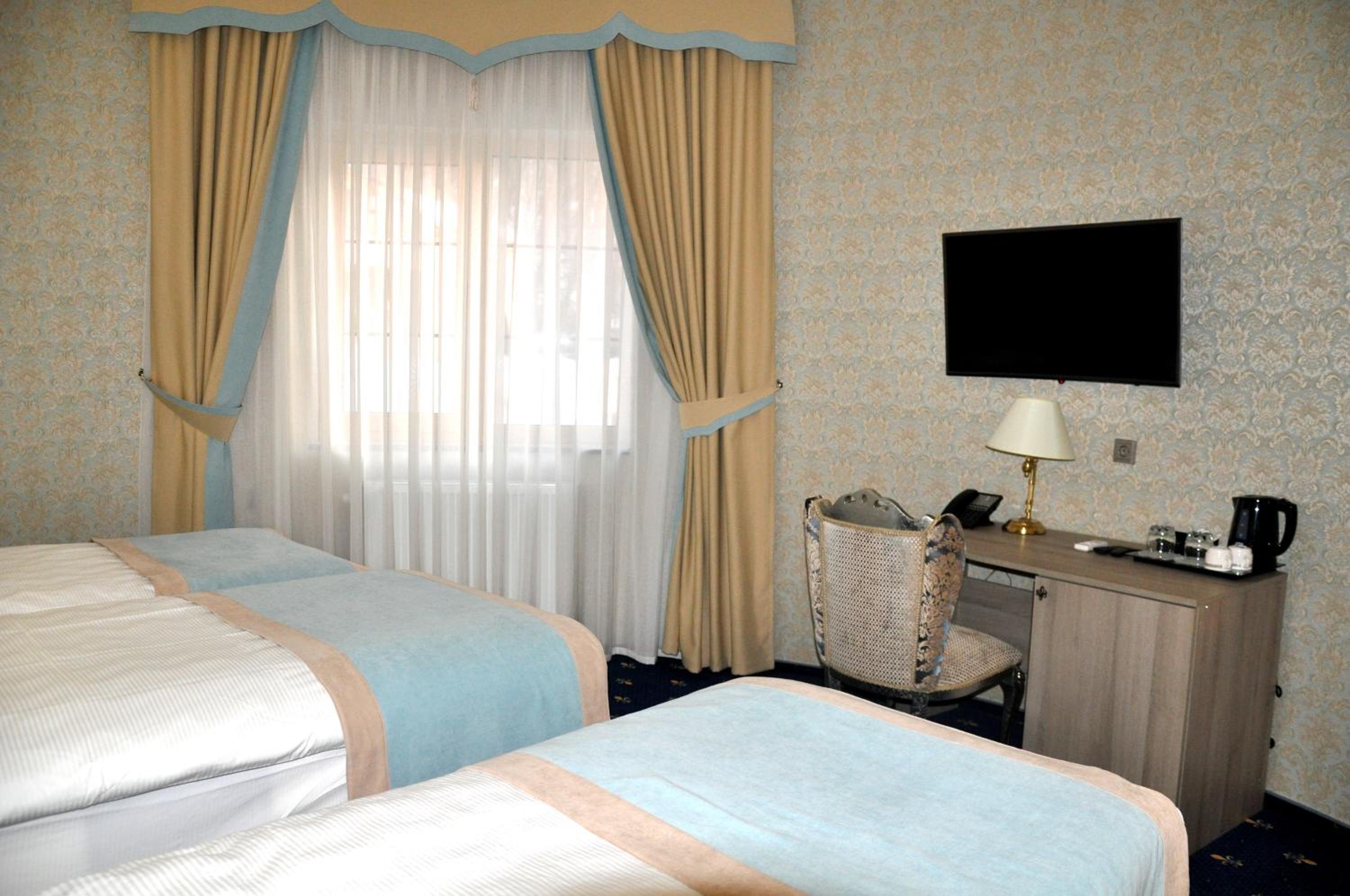 Classic Triple Room with Spa Access photo 3