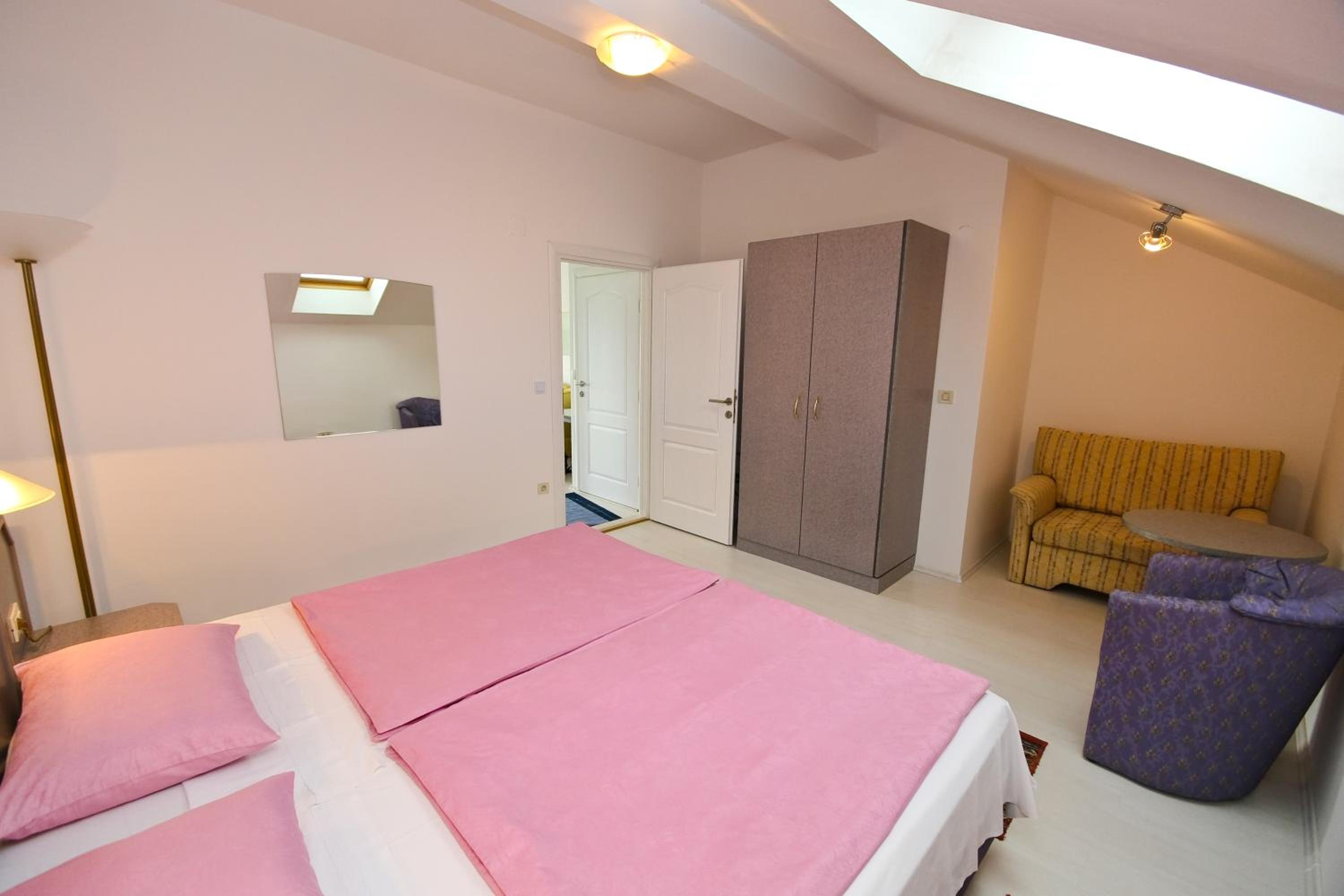 Superior Apartment photo 2