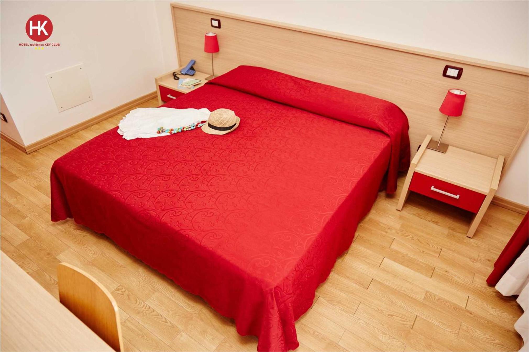 Double Room - Photo 5