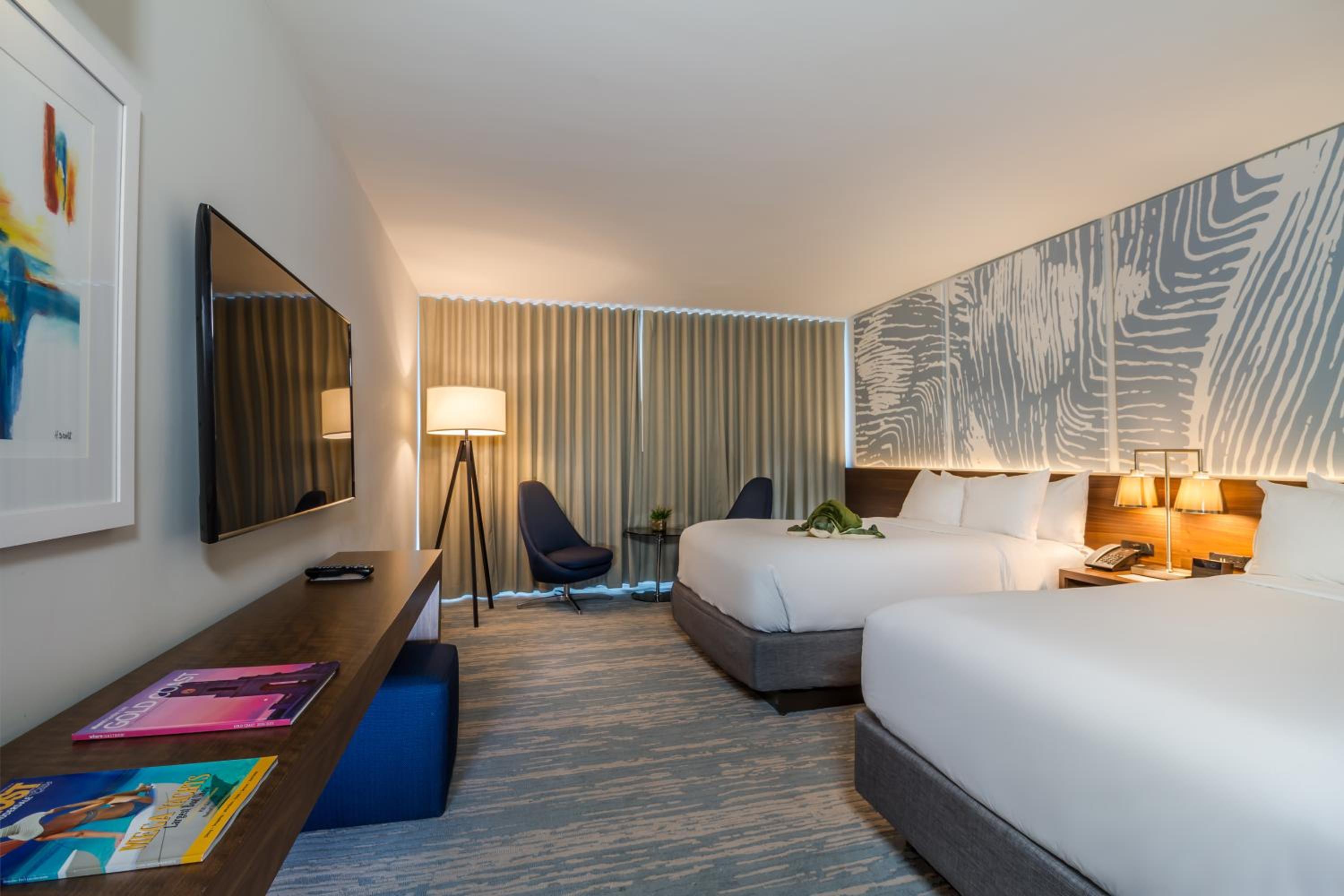 Double or Twin Room with Partial Sea View - Photo 5