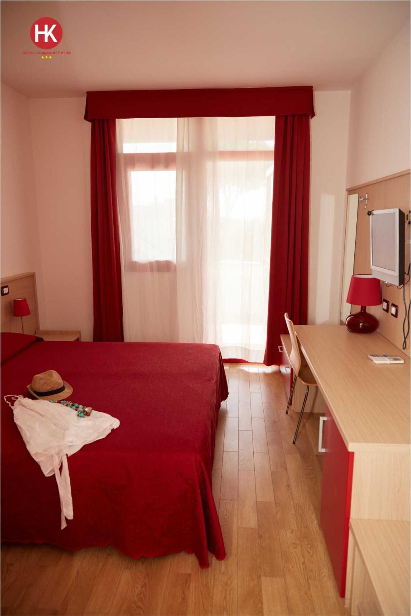 Double Room - Photo 3