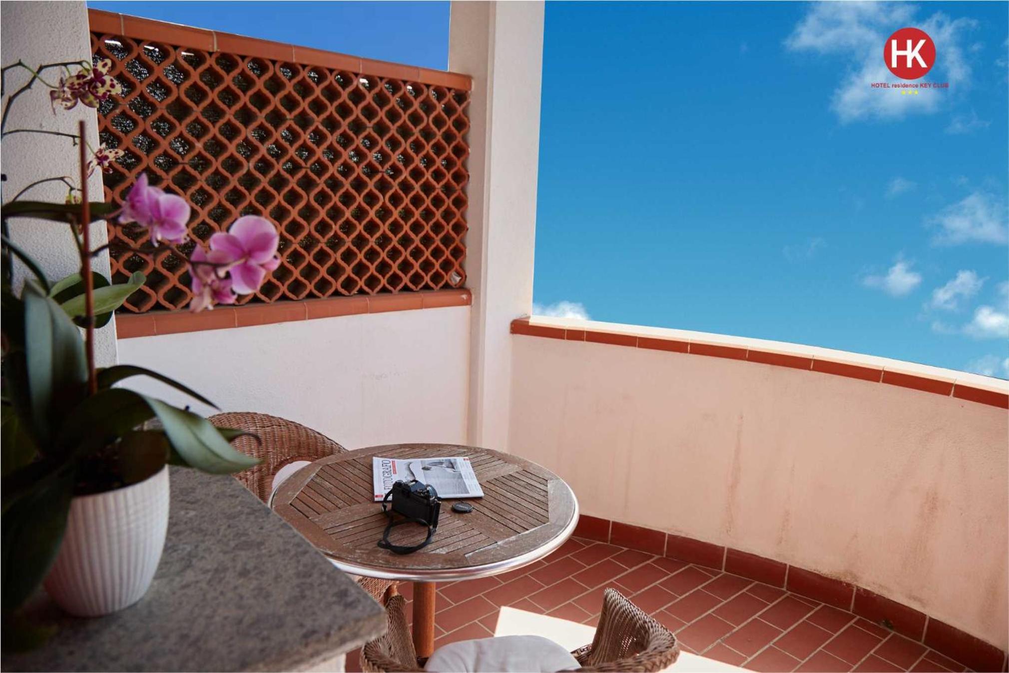 Double Room - Photo 7
