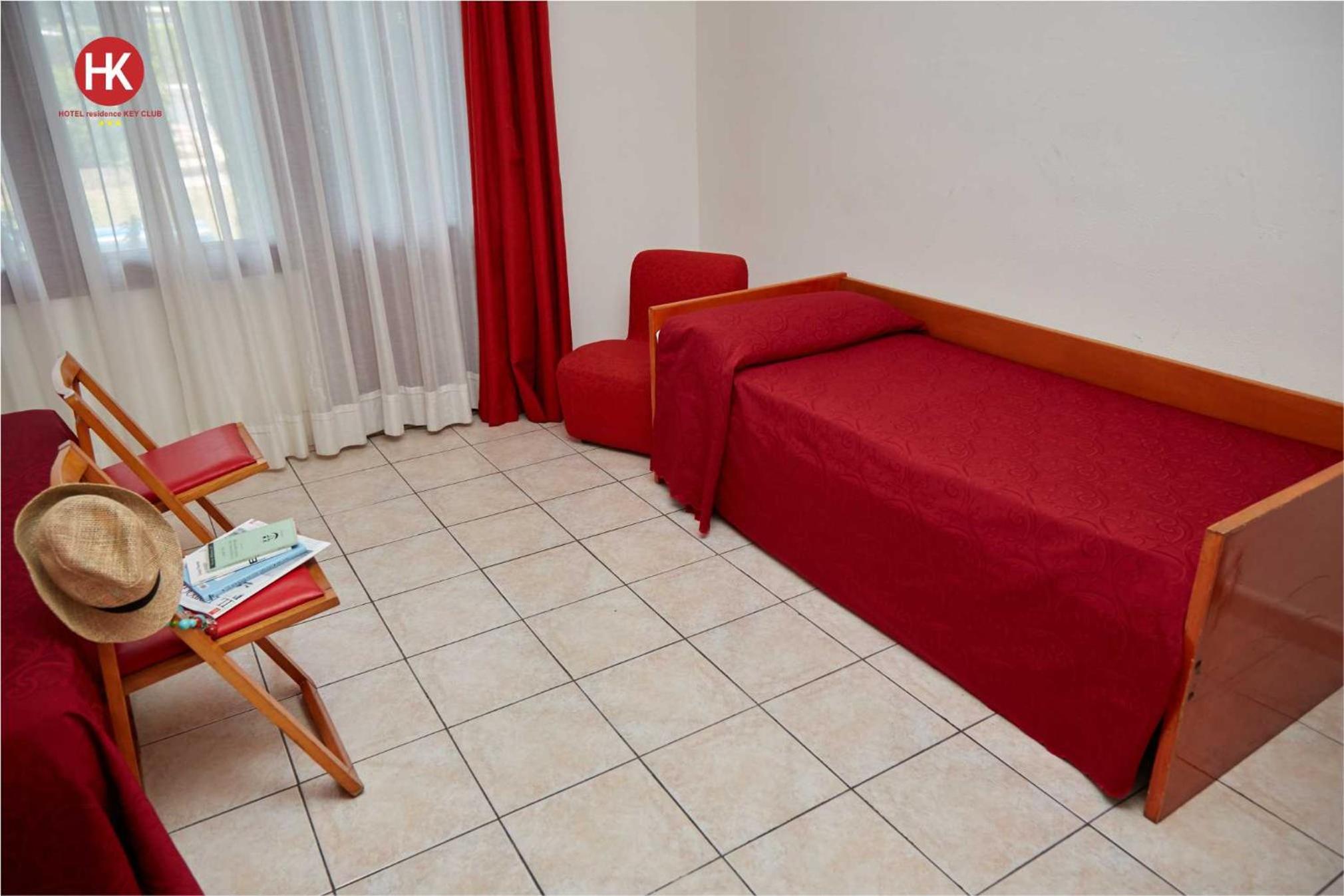 Quadruple Room - Photo 1
