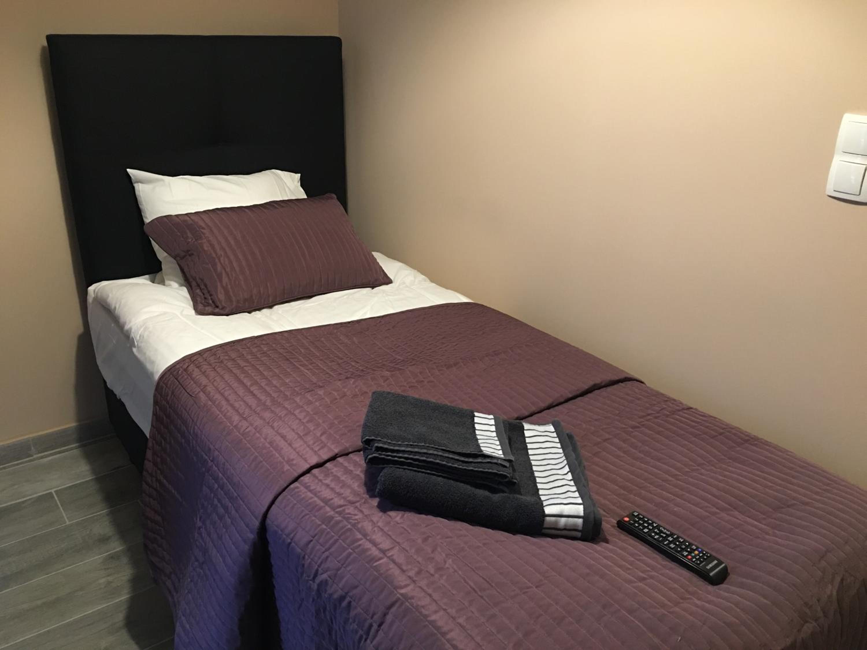 Triple Room with Private Bathroom photo 3