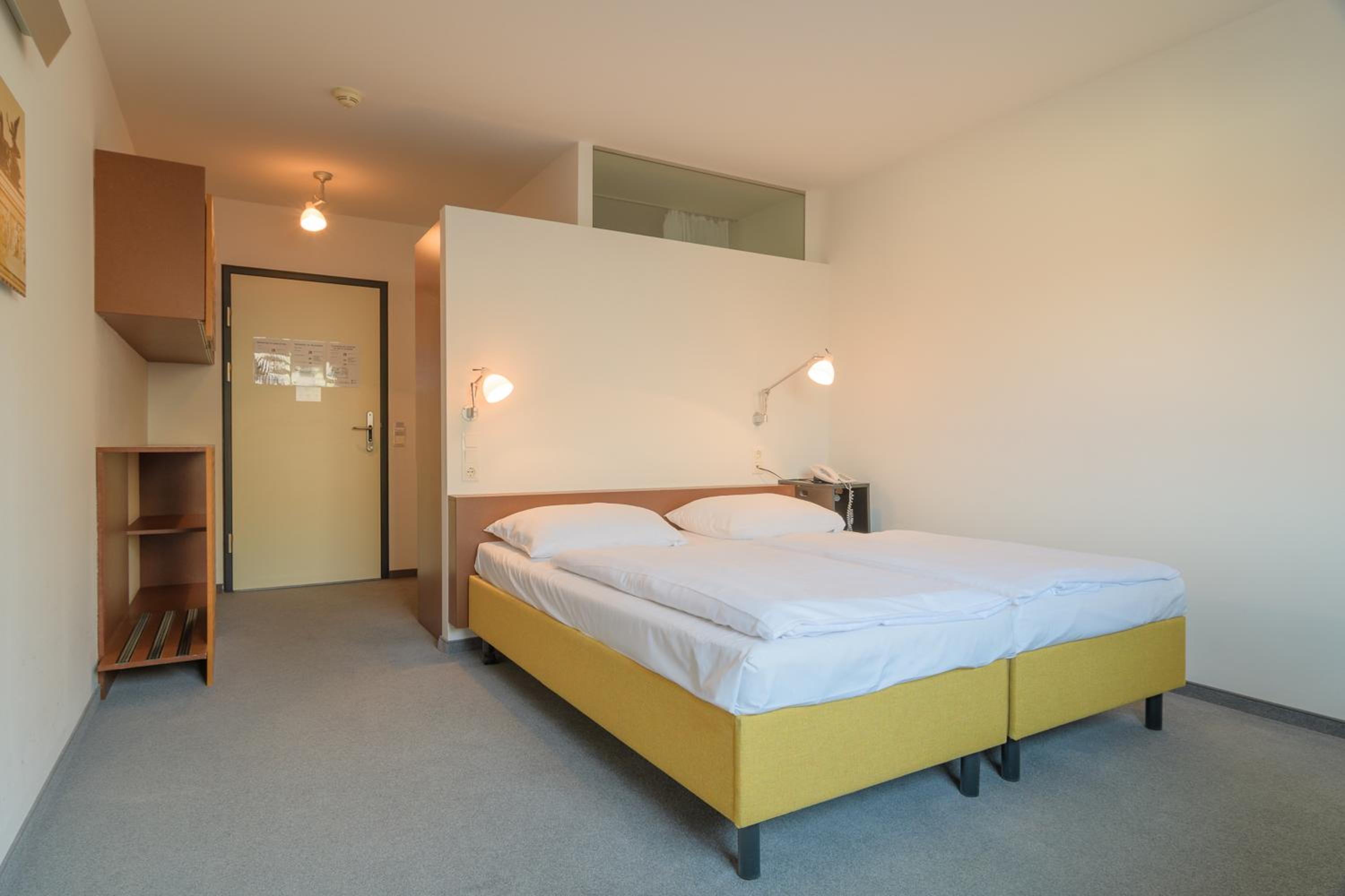Kyriad Vienna Altmannsdorf — photo 63