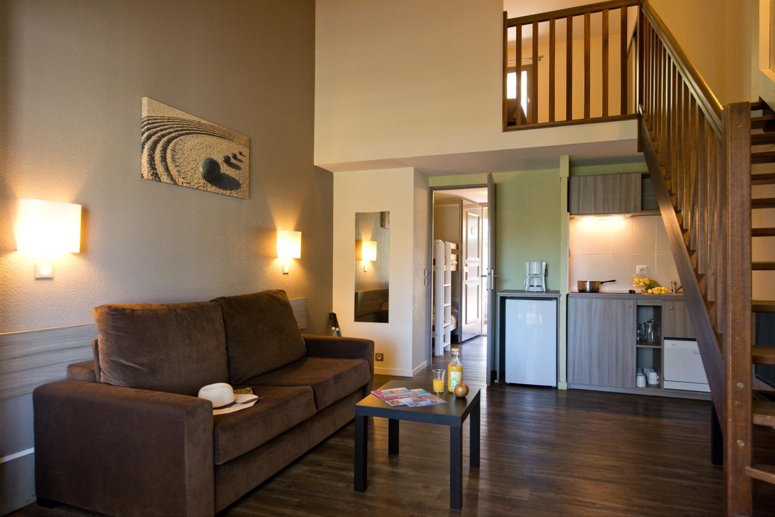 Duplex Quadruple Room photo 1