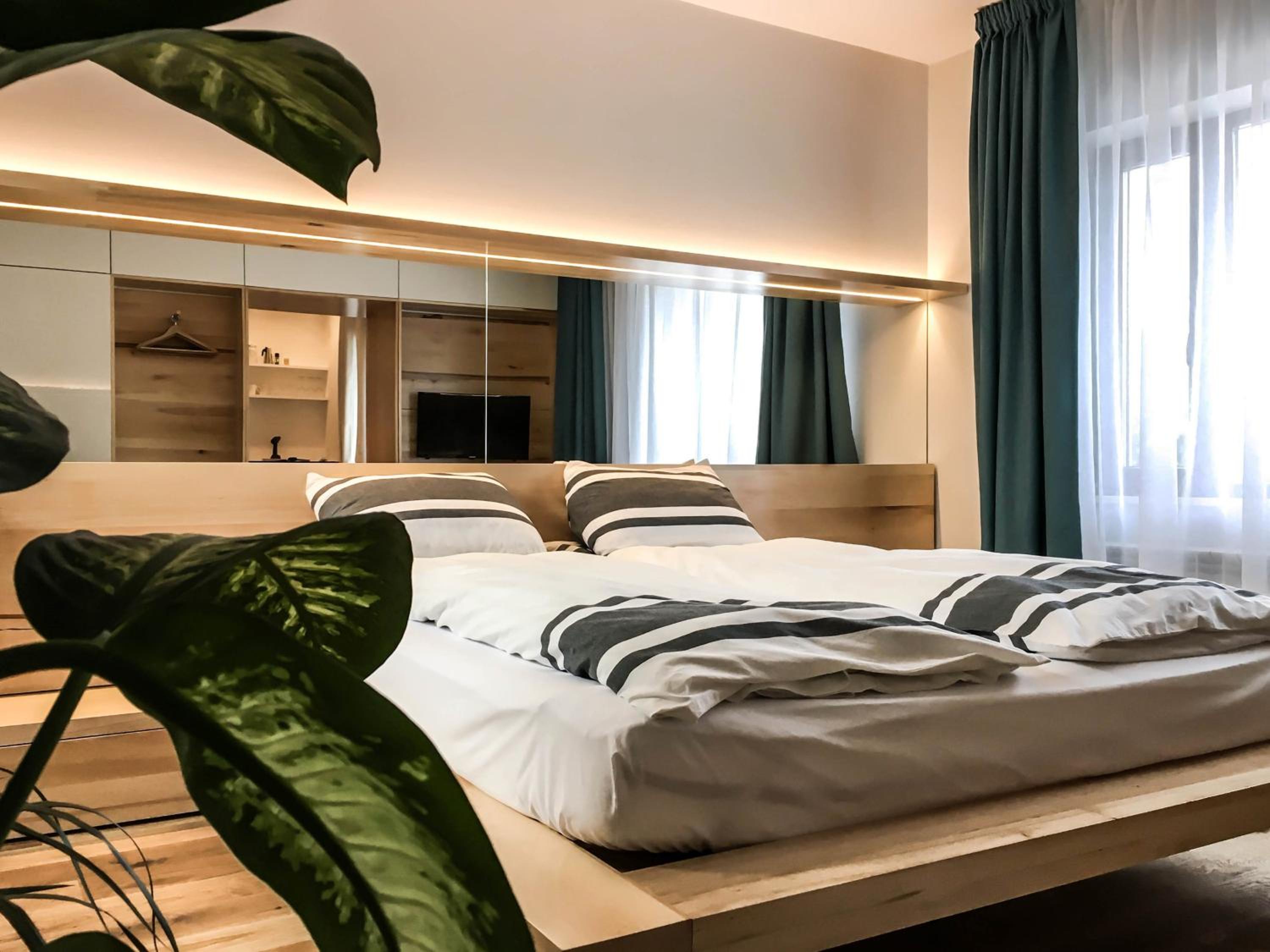 Apartment with Garden View - Photo 14