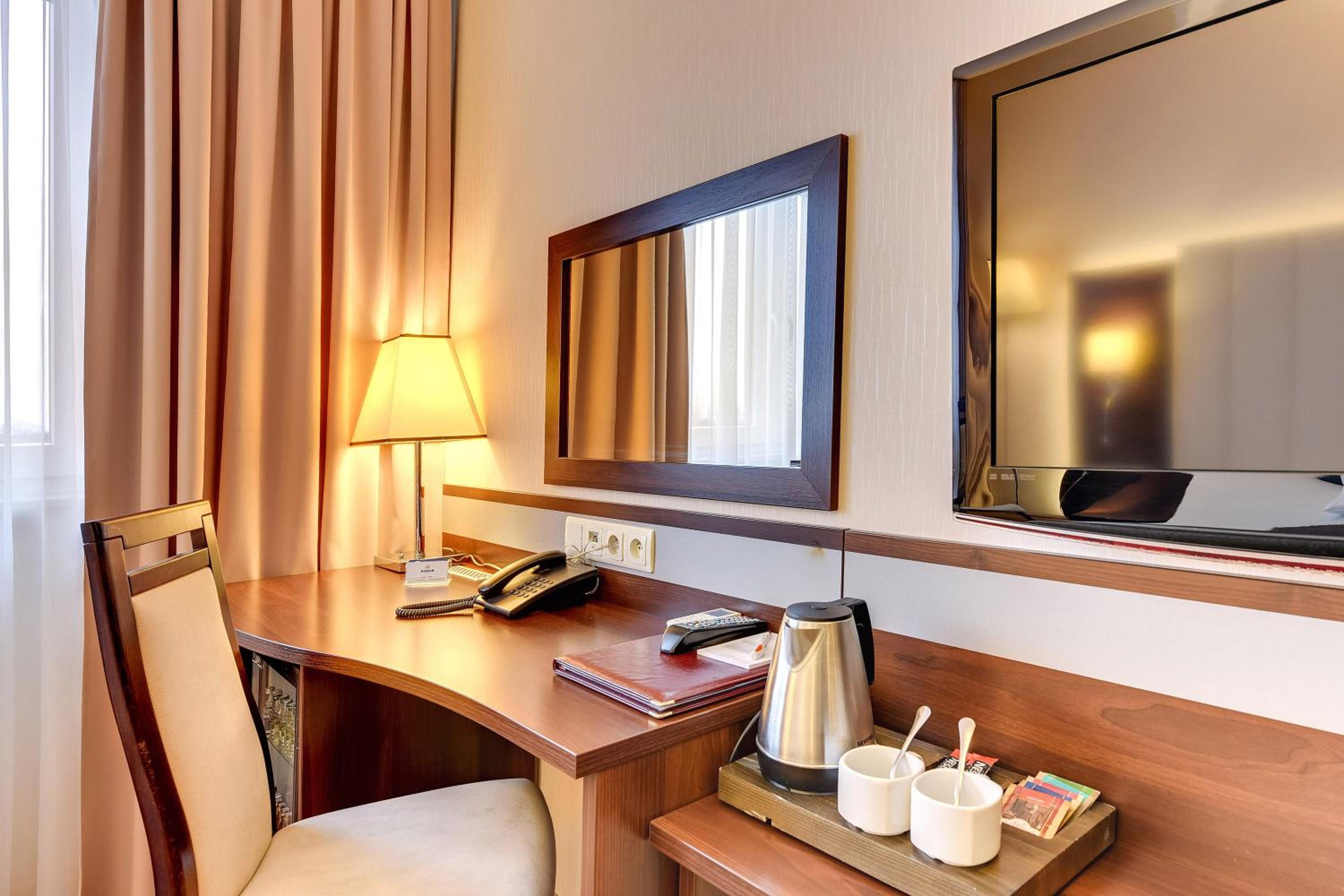 Single Room - Photo 2