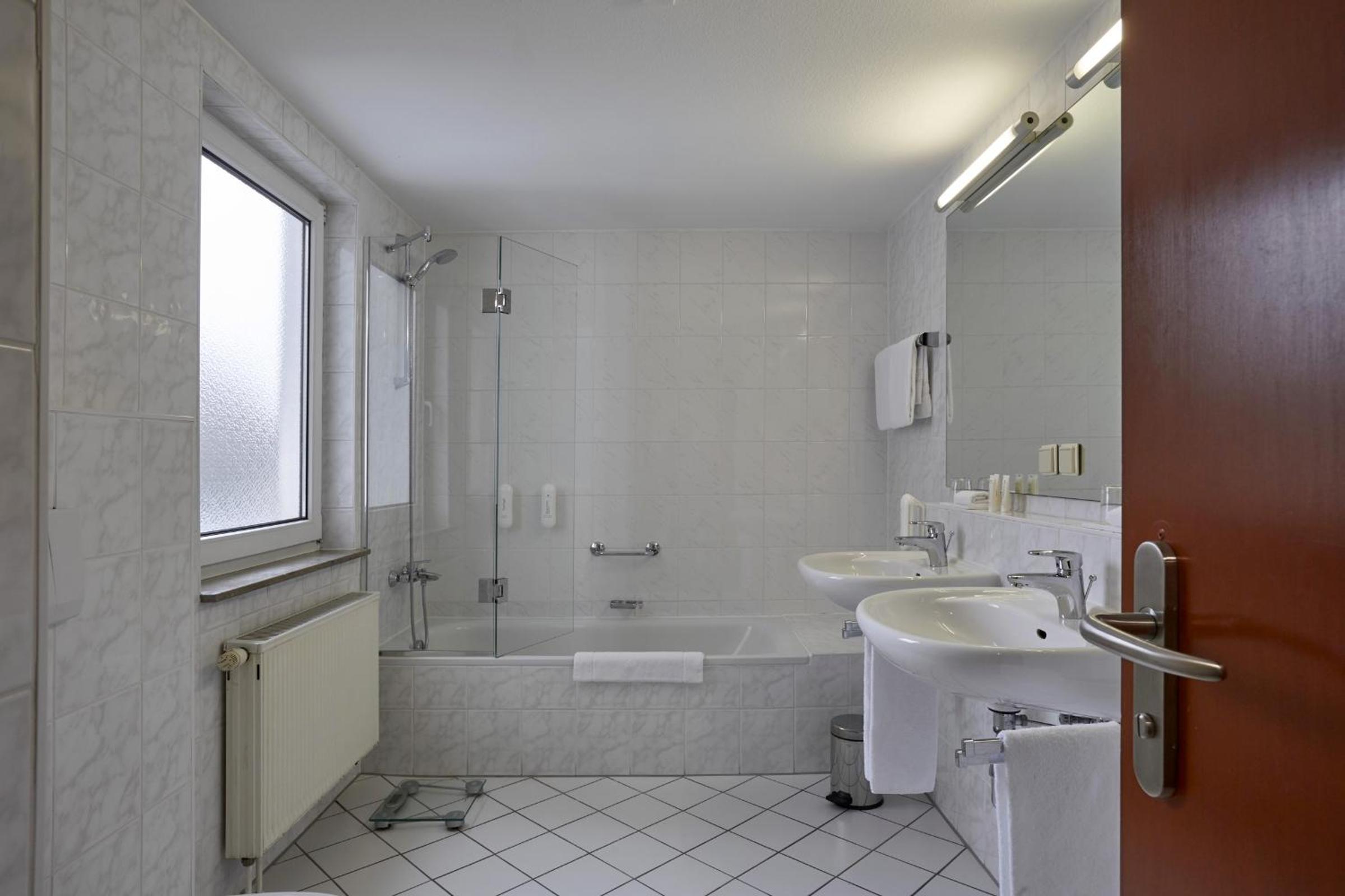 Suite - Photo 4