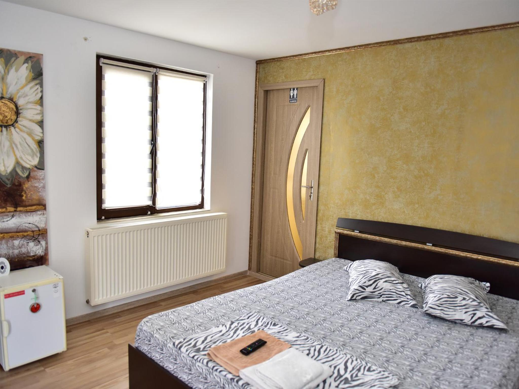 Double Room with Private External Bathroom photo 1