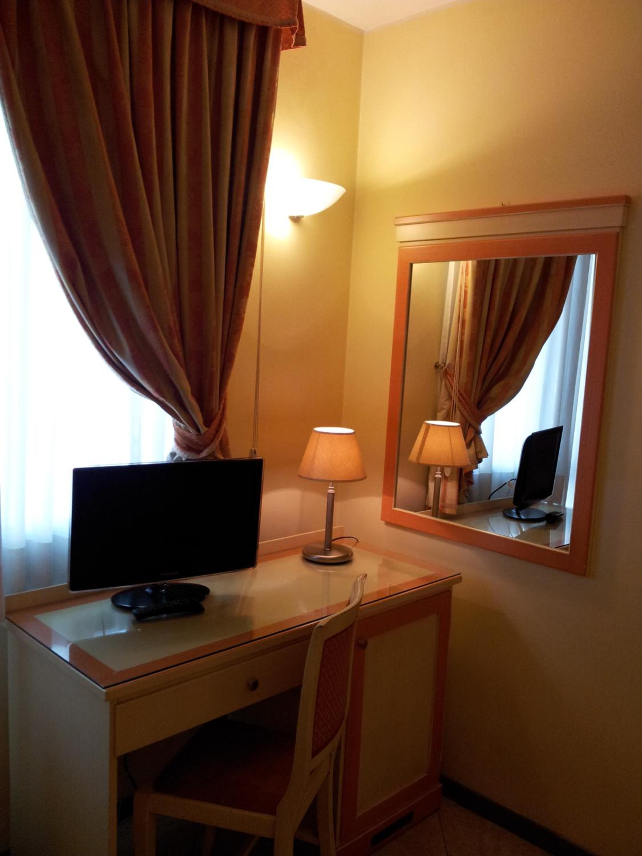 Double Room - Photo 3