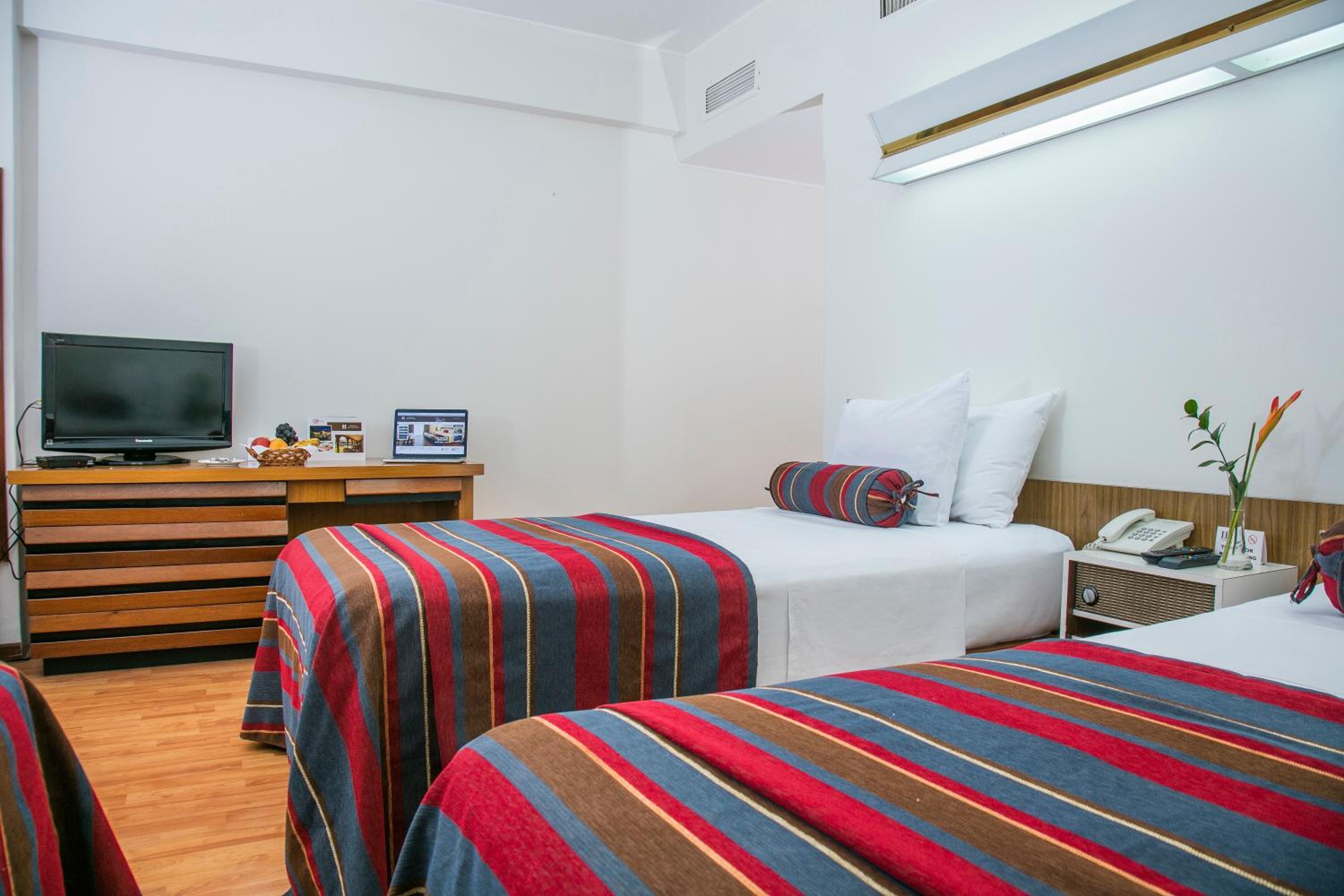 Standard Triple Room - Photo 2