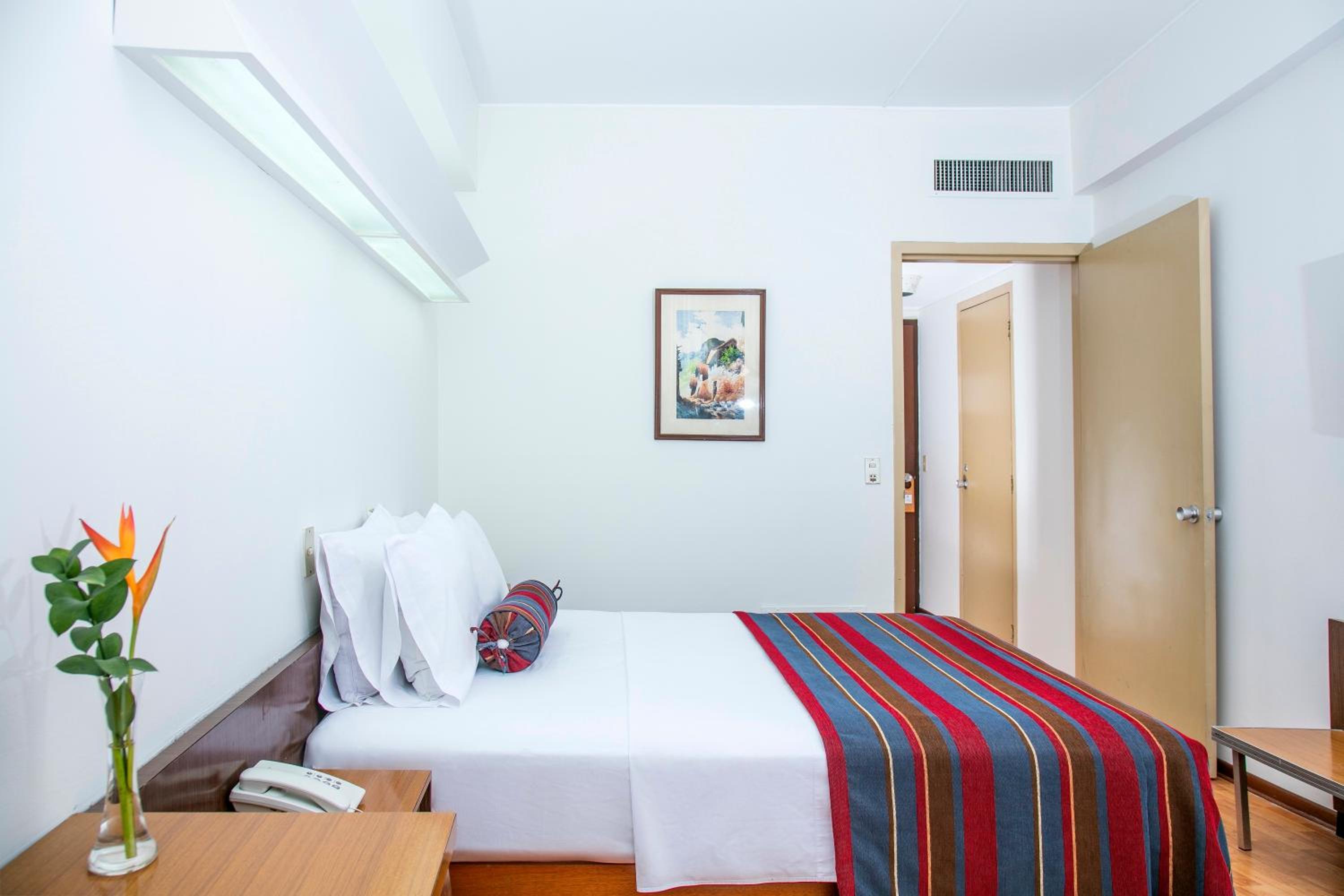 Single Room photo 2